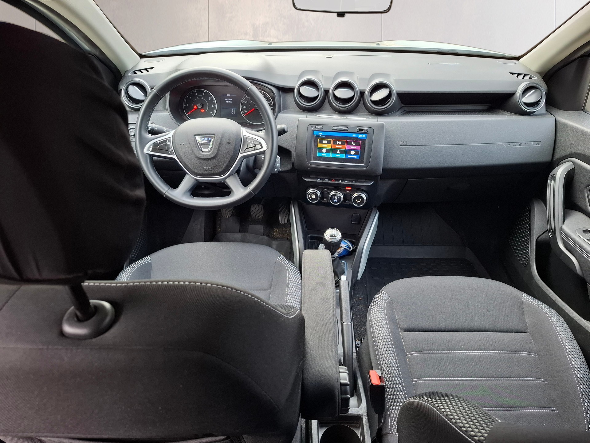 DACIA DUSTER-image-8