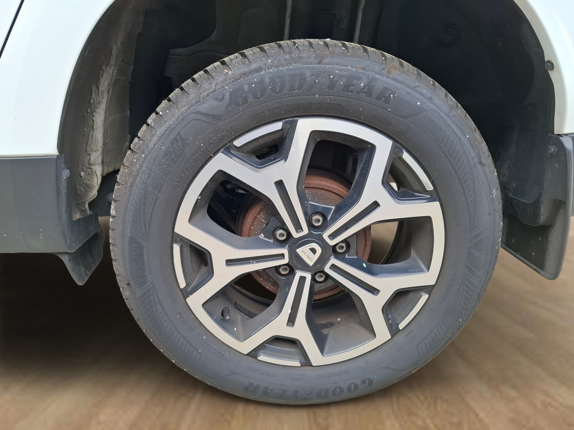 DACIA DUSTER-image-20