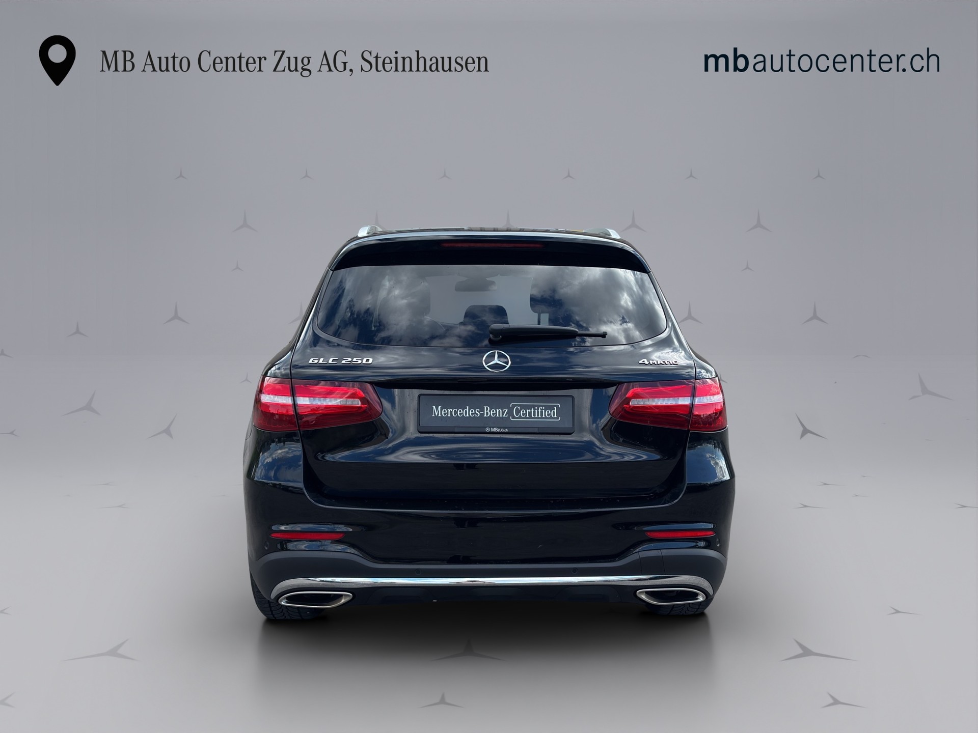 MERCEDES-BENZ GLC 250 AMG Line 4m-image-4