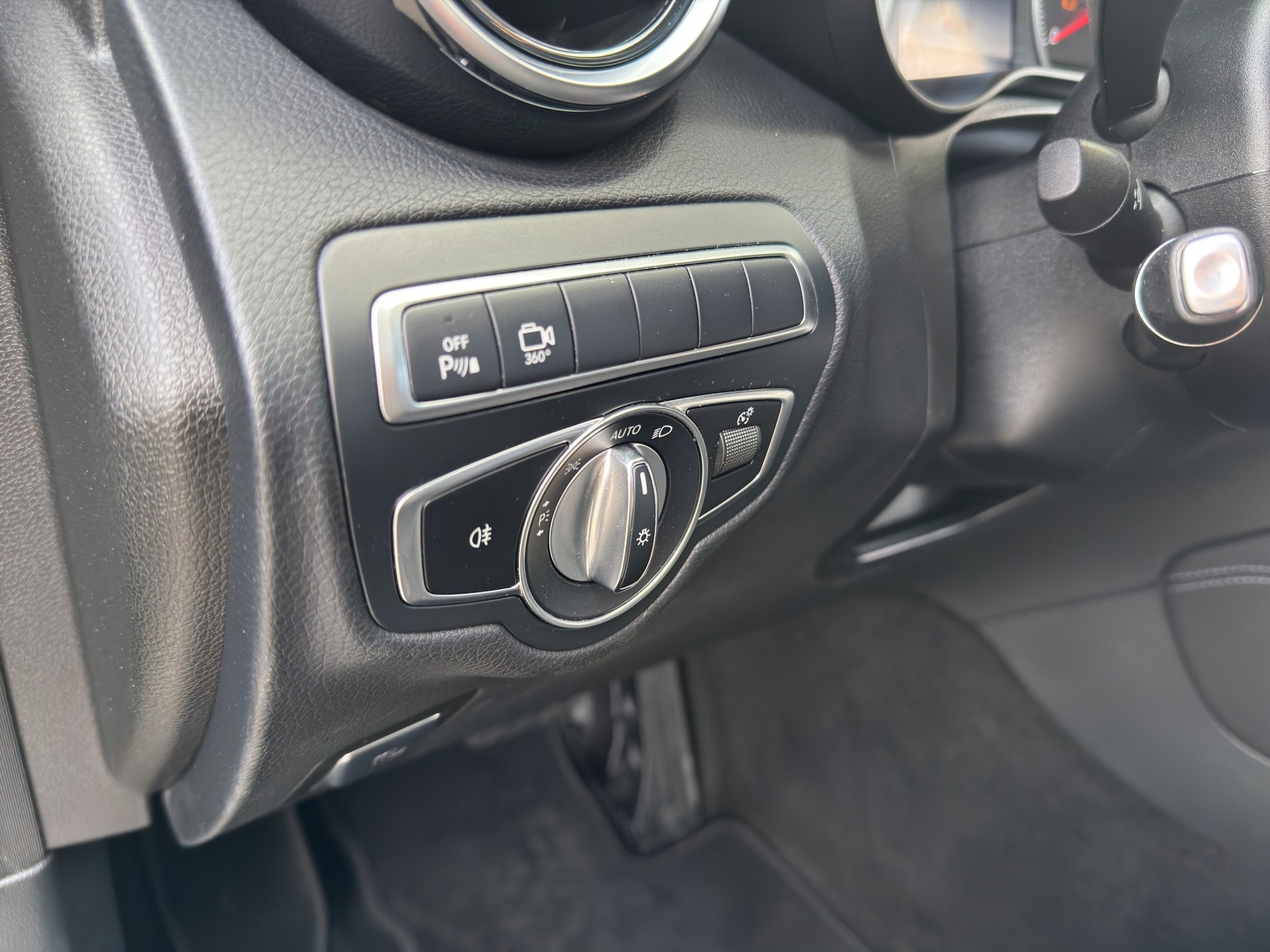 MERCEDES-BENZ GLC 250 AMG Line 4m-image-20