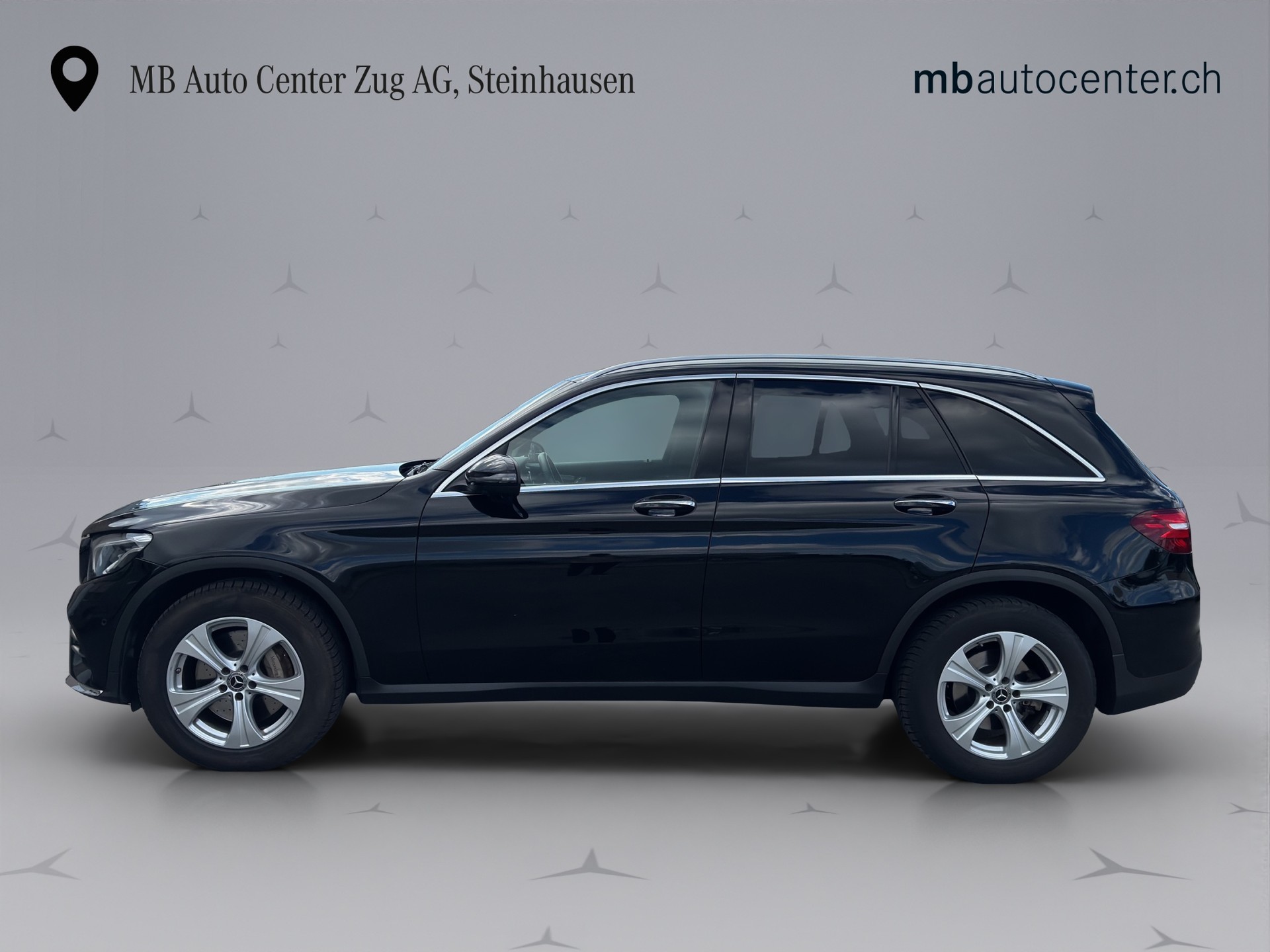 MERCEDES-BENZ GLC 250 AMG Line 4m-image-1