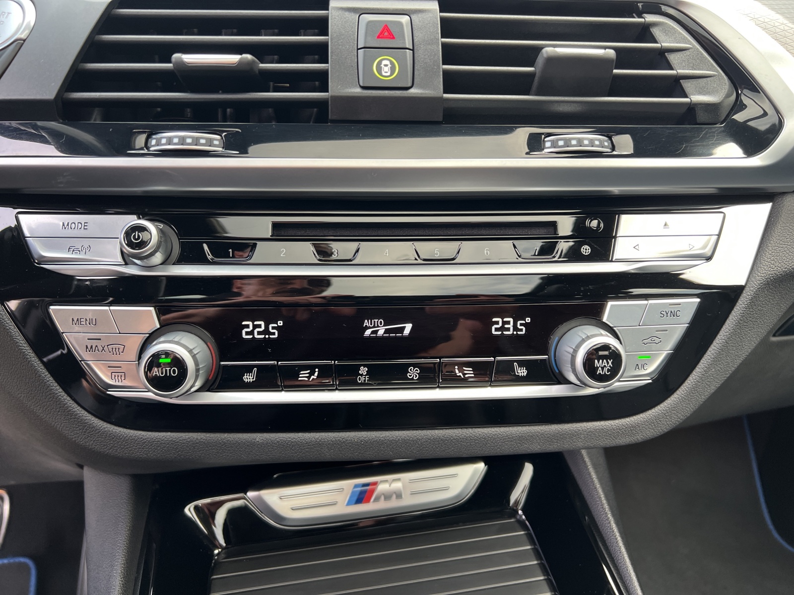 BMW X3 xDrive M40i Steptronic-image-16