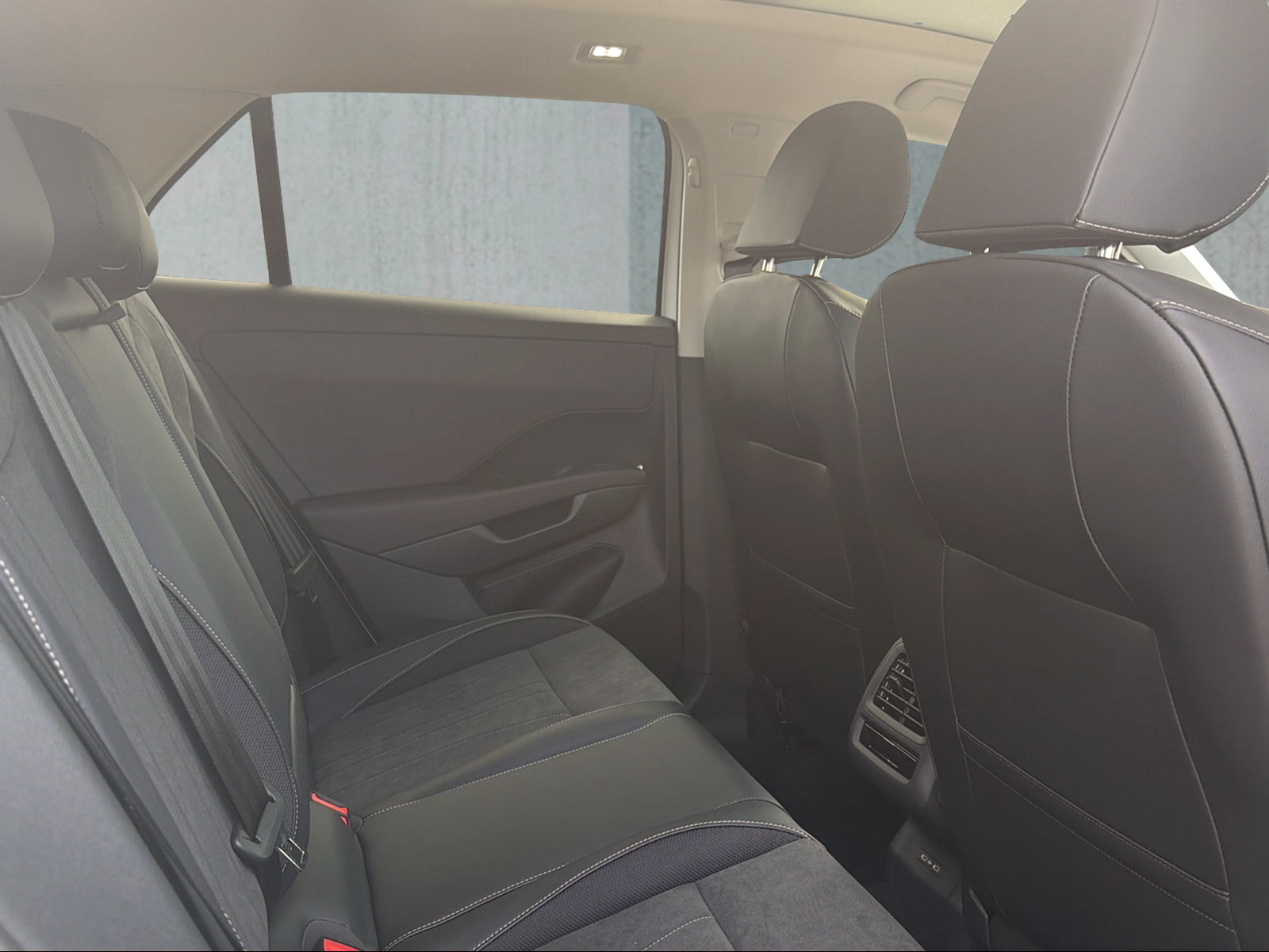 VW T-Roc 1.5 eTSI mHEV Style DSG-image-6