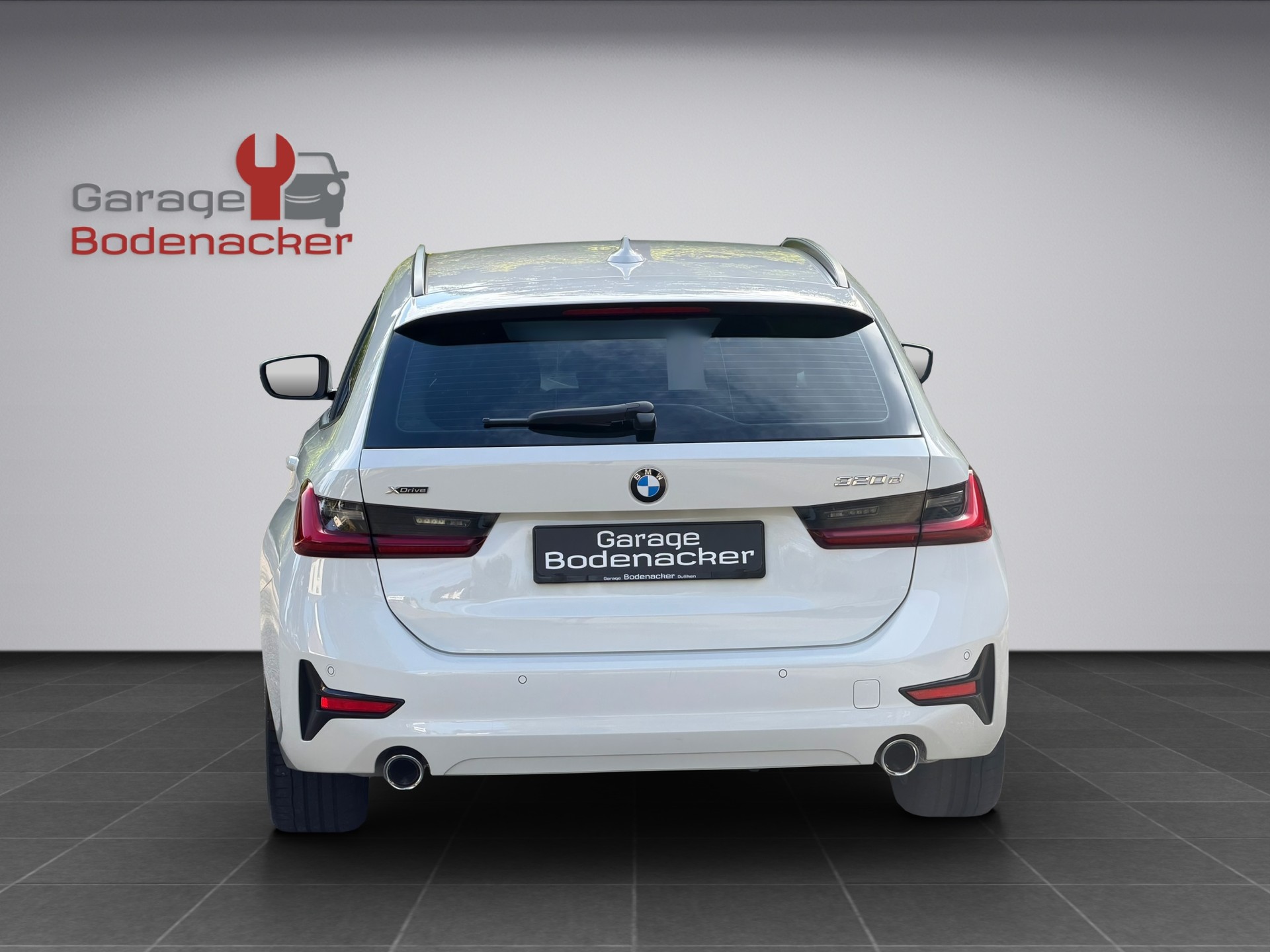 BMW 320d xDrive 48V Touring Steptronic * Diesel *-image-16
