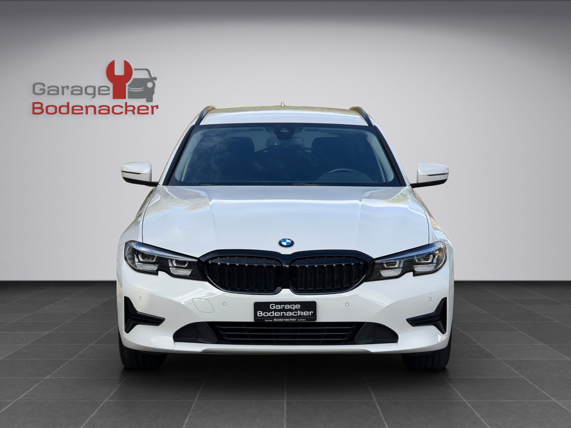 BMW 320d xDrive 48V Touring Steptronic * Diesel *-image-14