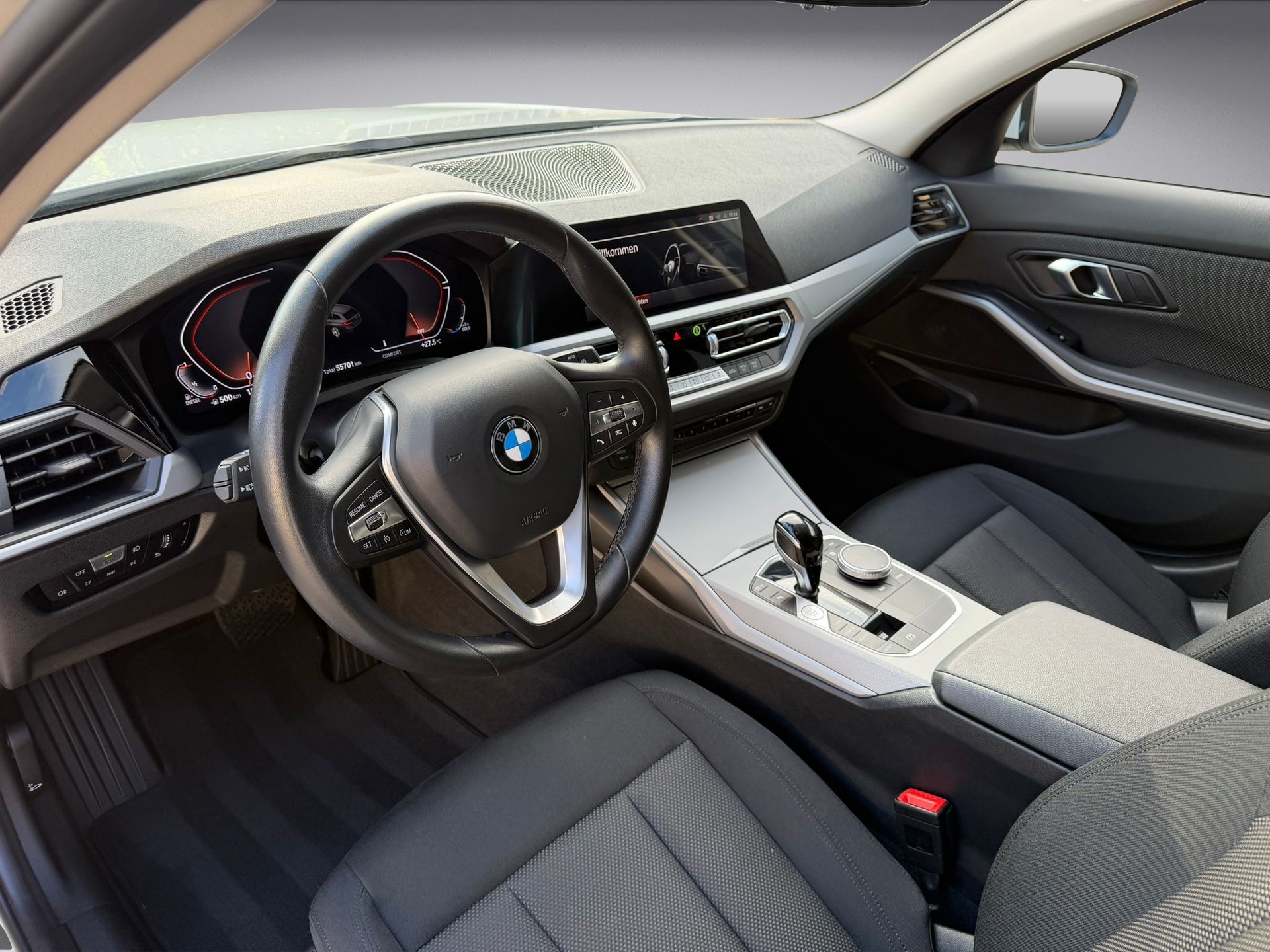 BMW 320d xDrive 48V Touring Steptronic * Diesel *-image-8