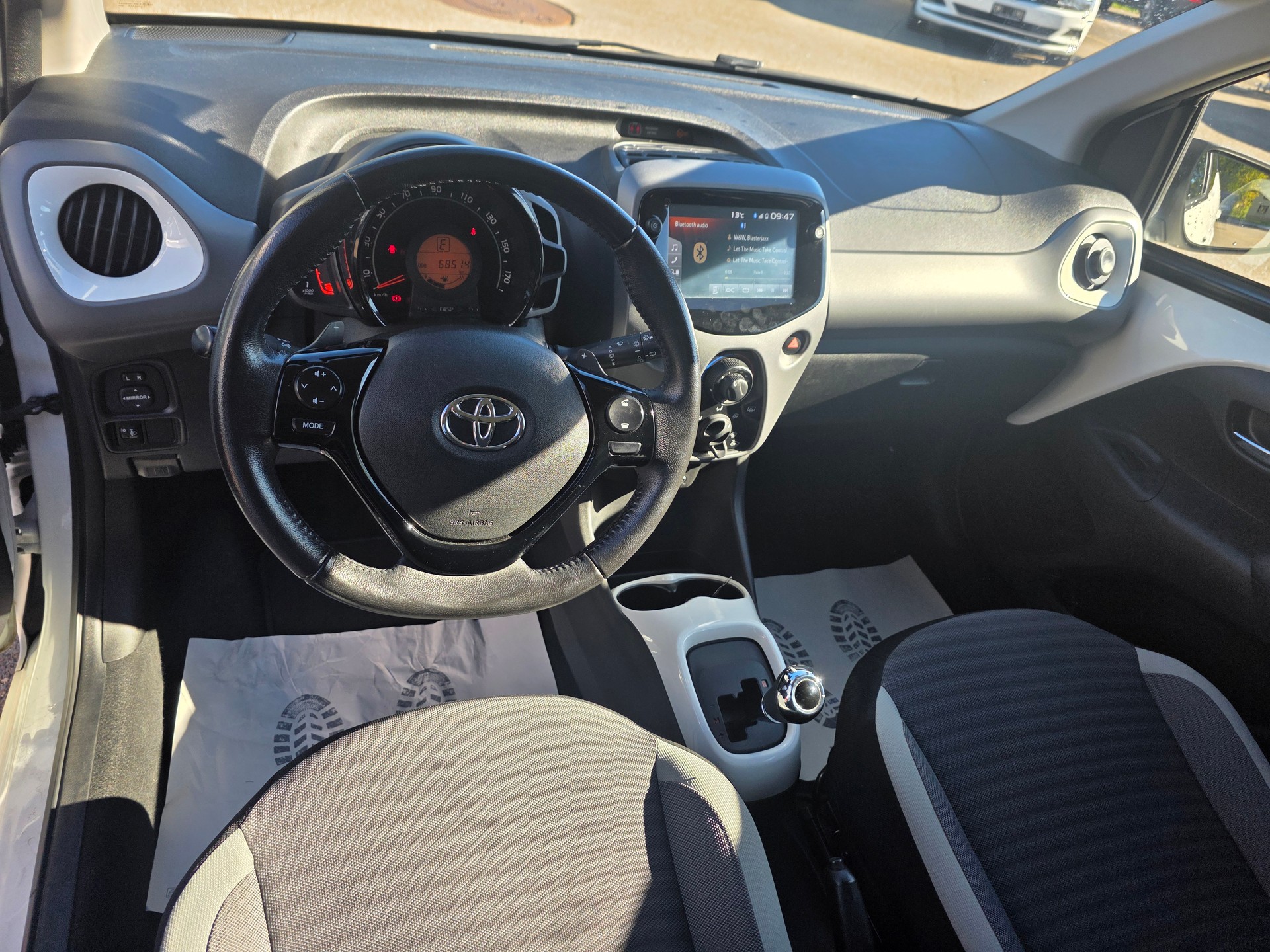 TOYOTA Aygo 1.0 VVT-i X-shift Trend-image-5