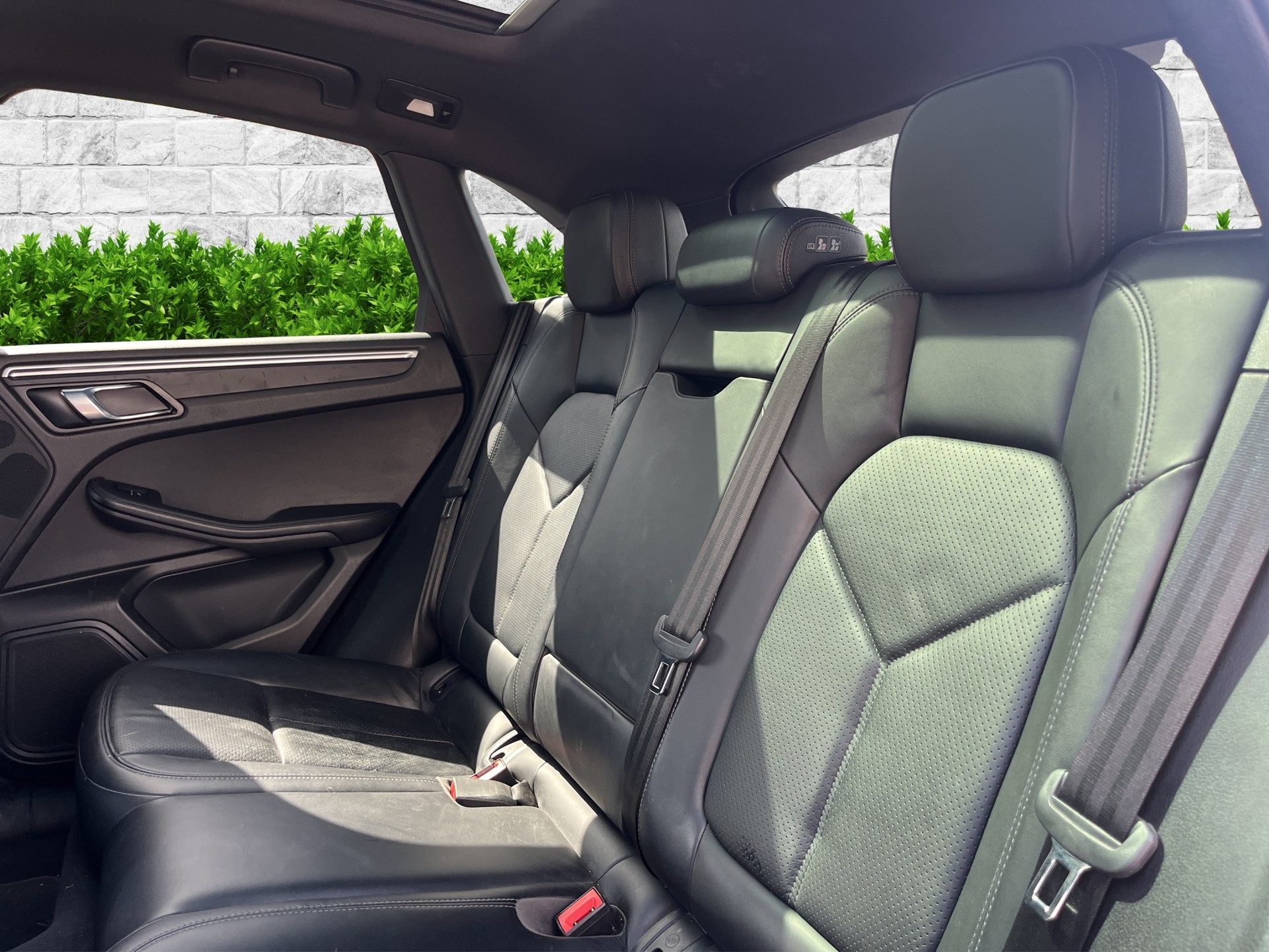 PORSCHE Macan PDK-image-12