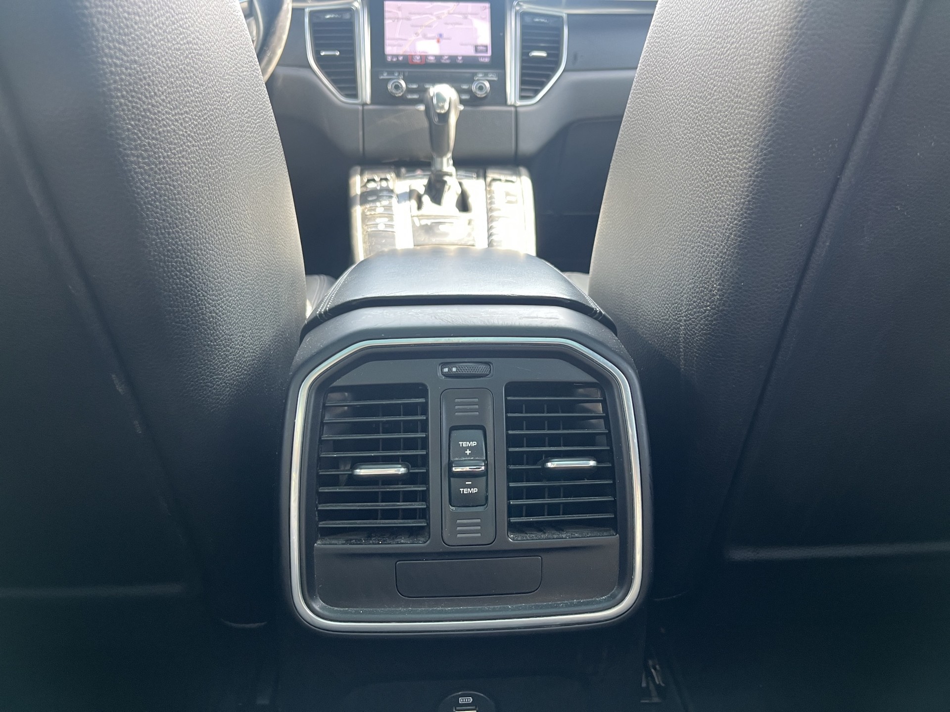PORSCHE Macan PDK-image-13