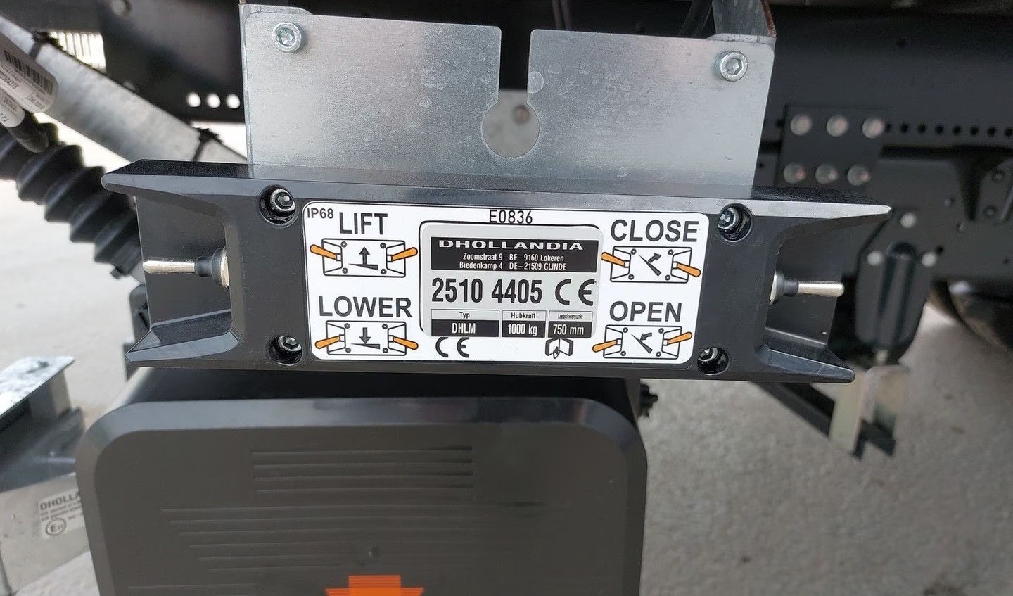 IVECO 70 C 18H A8 Kofferumbau-image-10