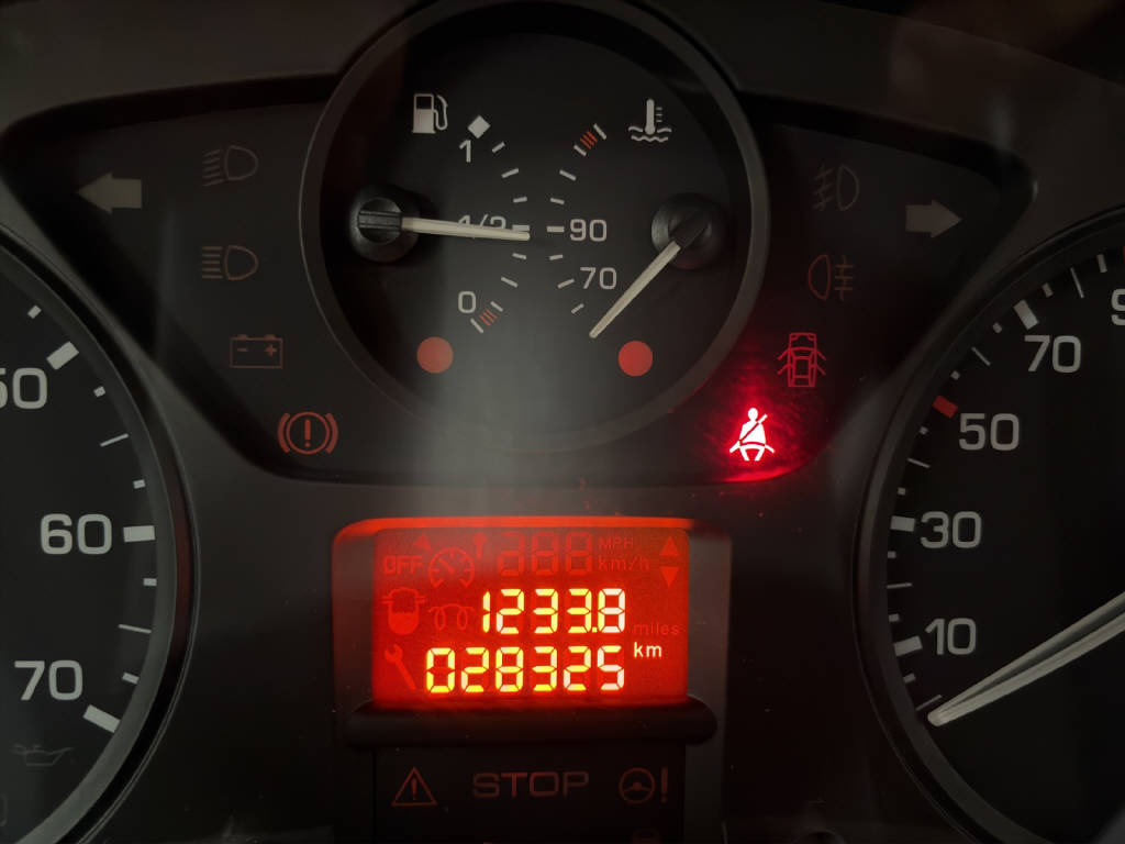 PEUGEOT Expert Tepee L1 2.0 HDI 136 PS Confort 9P-image-9