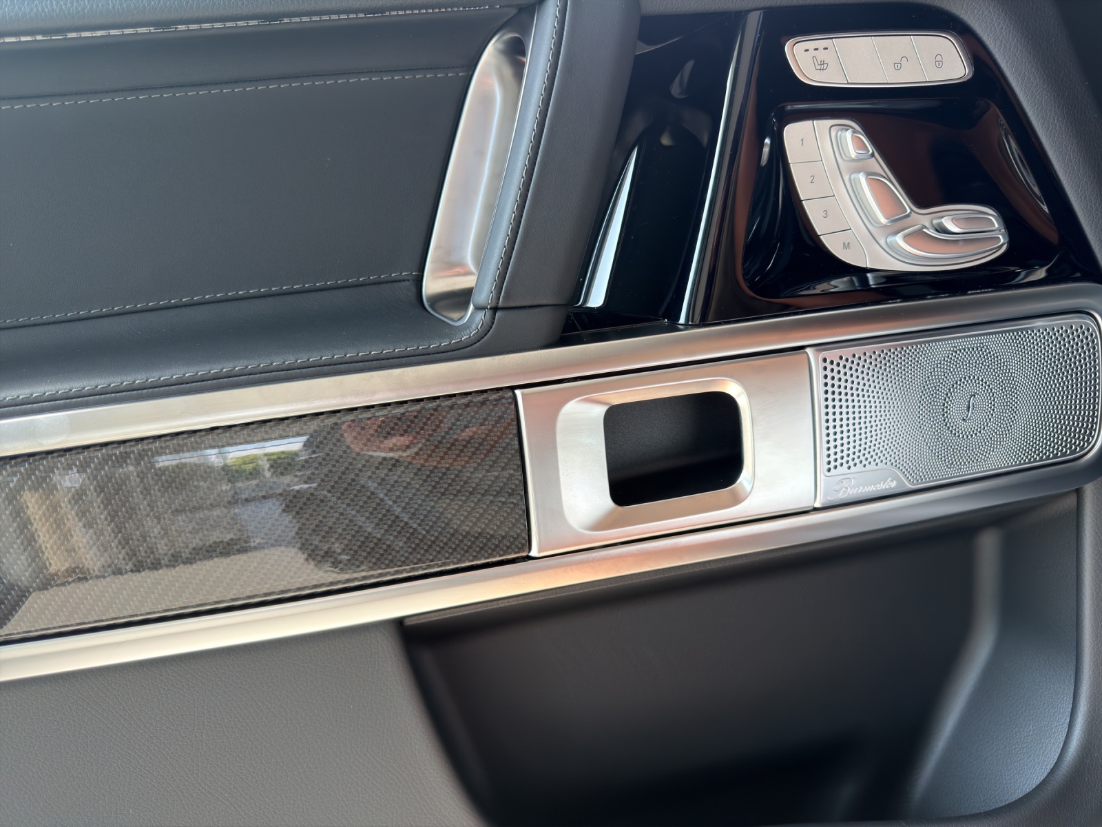 MERCEDES-BENZ G 63 AMG 9G-Tronic-image-8