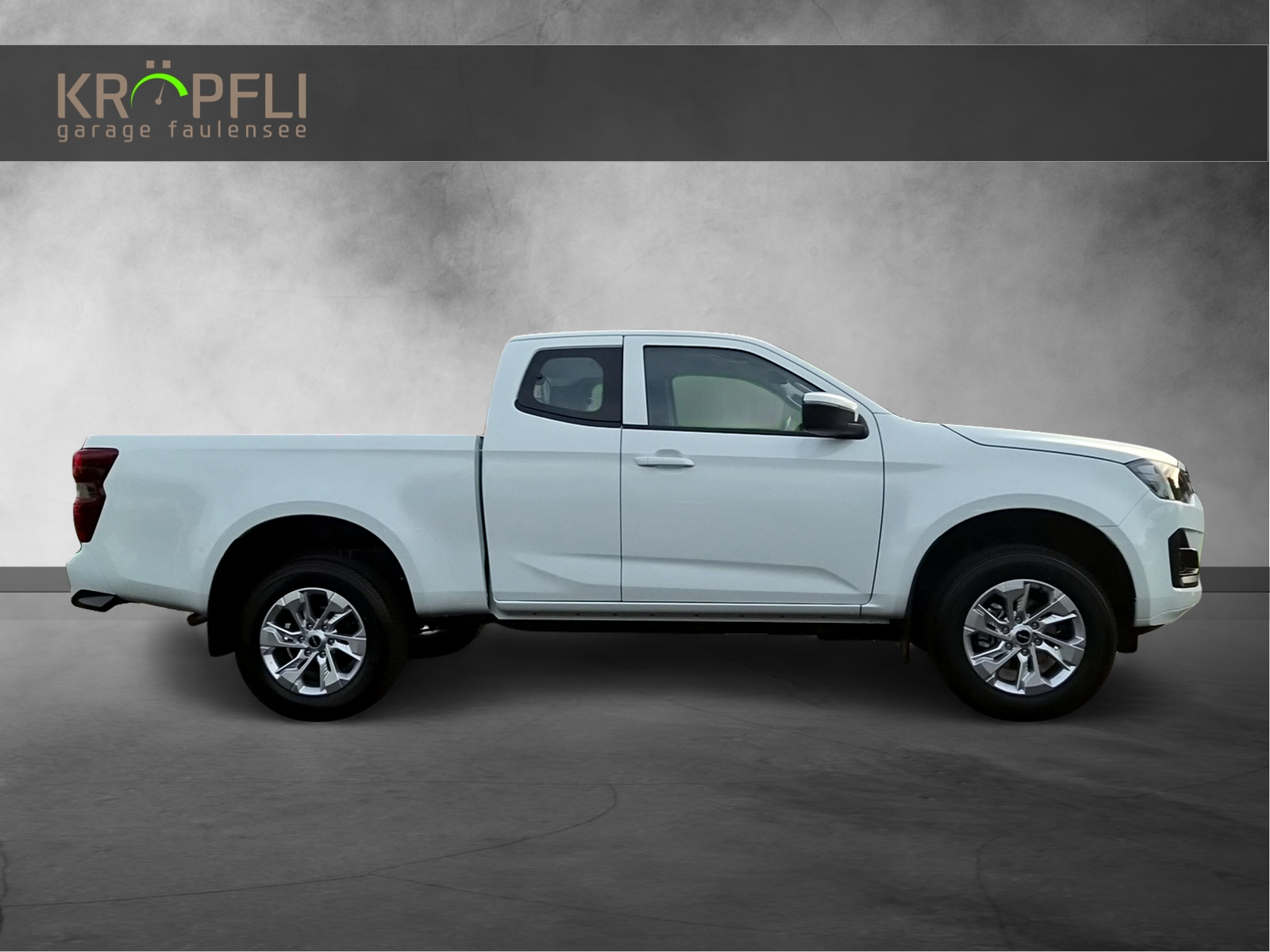ISUZU D-MAX 2.2 SpaceCab Evolution 4x4 AT-image-3