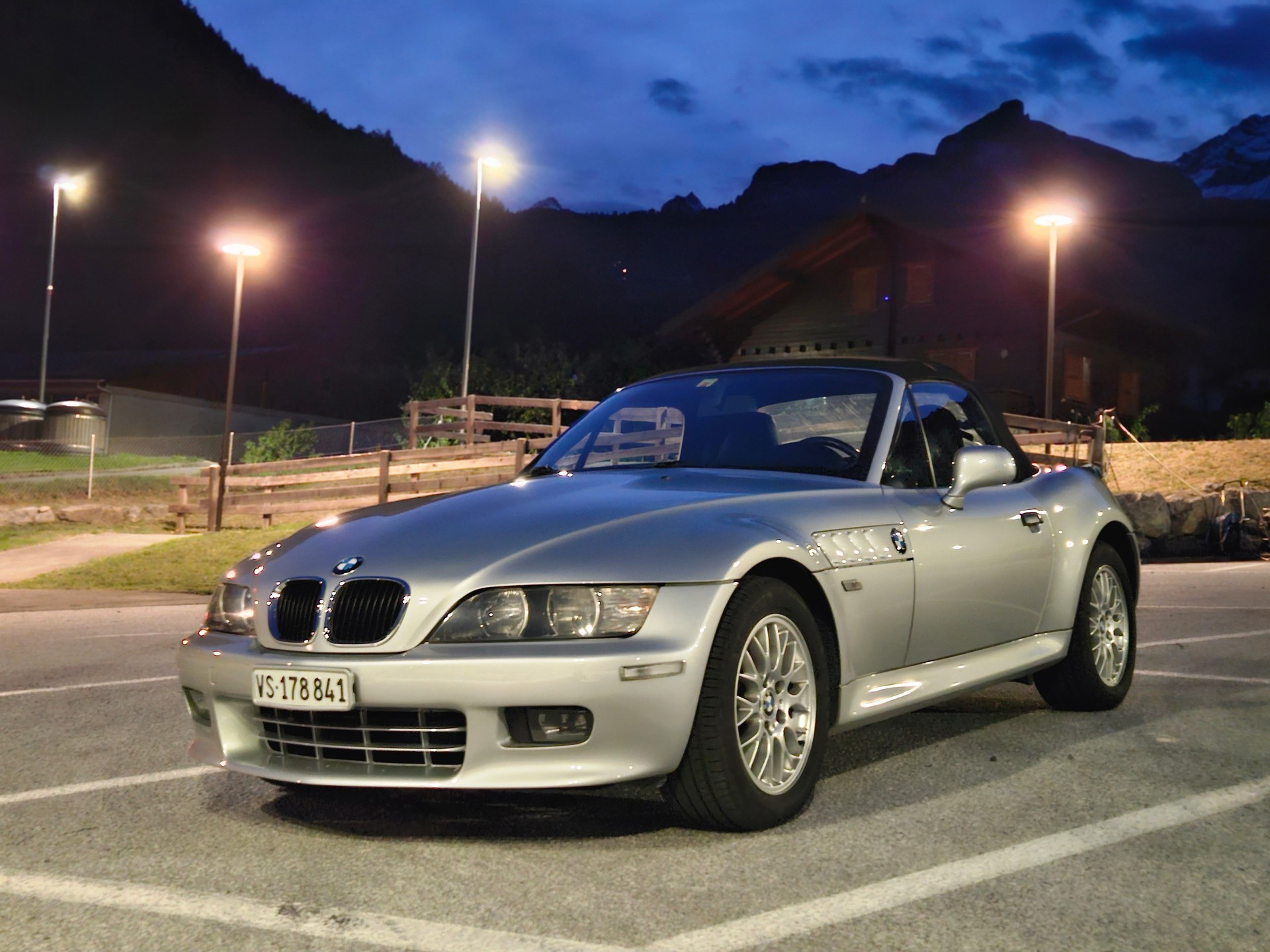 BMW 2.0 6 cylindres-image-0