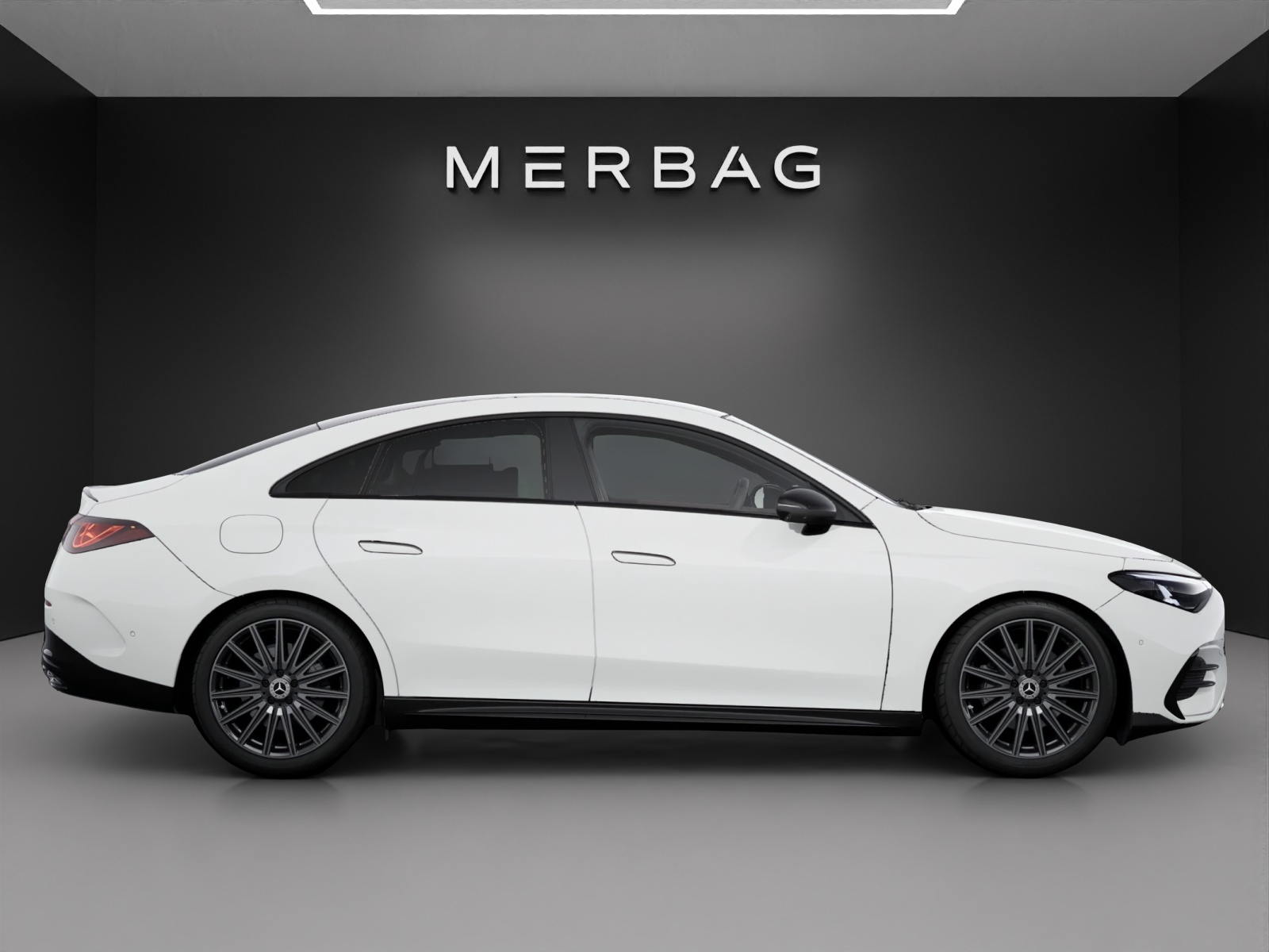 MERCEDES-BENZ CLA 350 4 Matic 85 kWh EQ-image-1