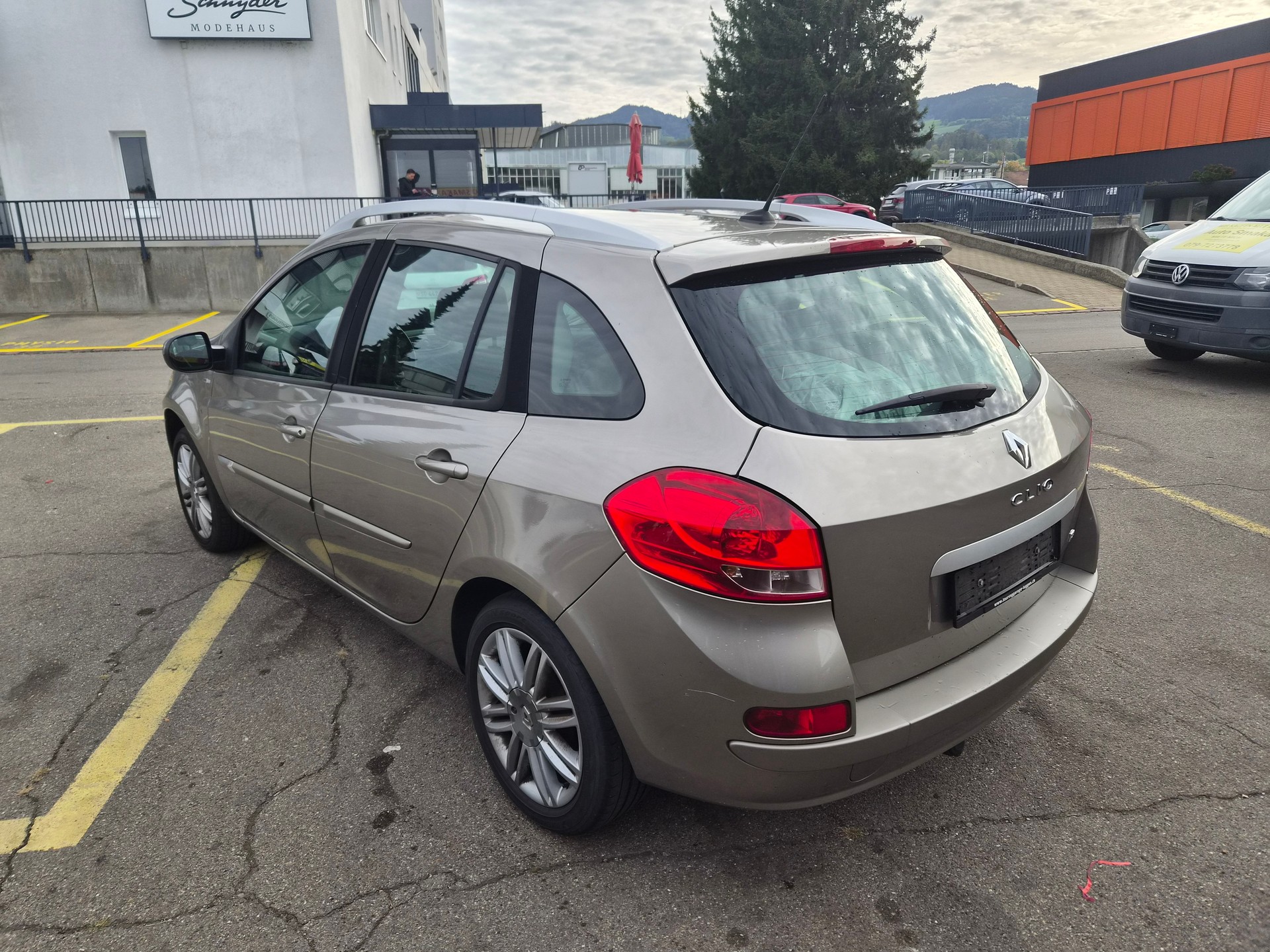 RENAULT Clio Grandtour 1.2 16V Turbo Exception-image-4