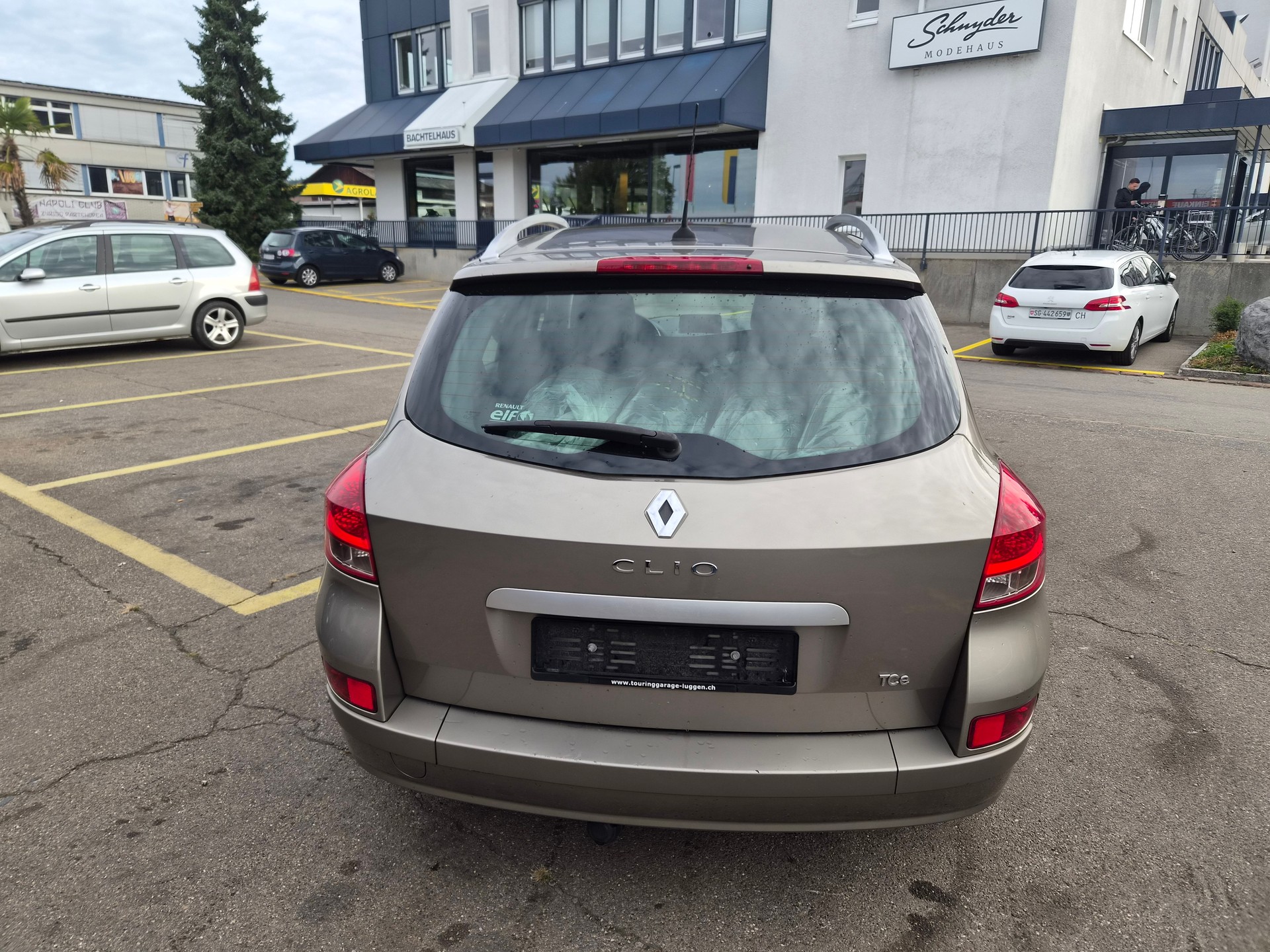 RENAULT Clio Grandtour 1.2 16V Turbo Exception-image-3
