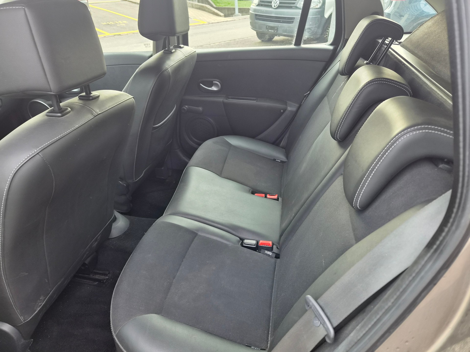 RENAULT Clio Grandtour 1.2 16V Turbo Exception-image-8