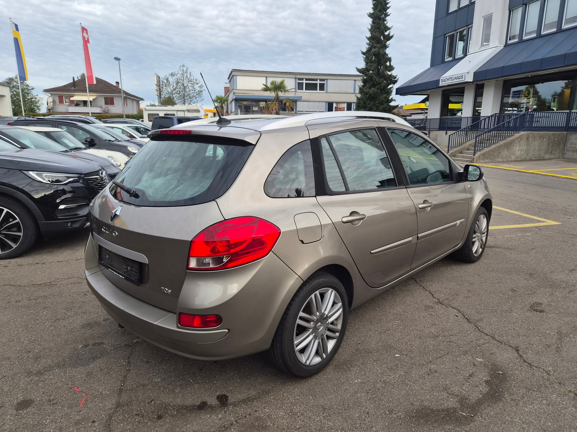 RENAULT Clio Grandtour 1.2 16V Turbo Exception-image-2