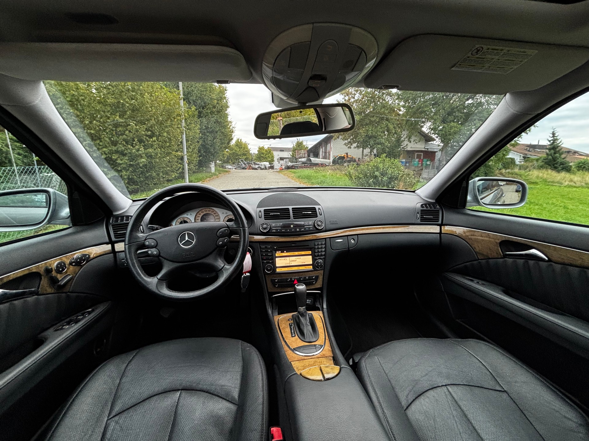 MERCEDES-BENZ E 320 CDI Avantgarde 4Matic Automatic-image-11