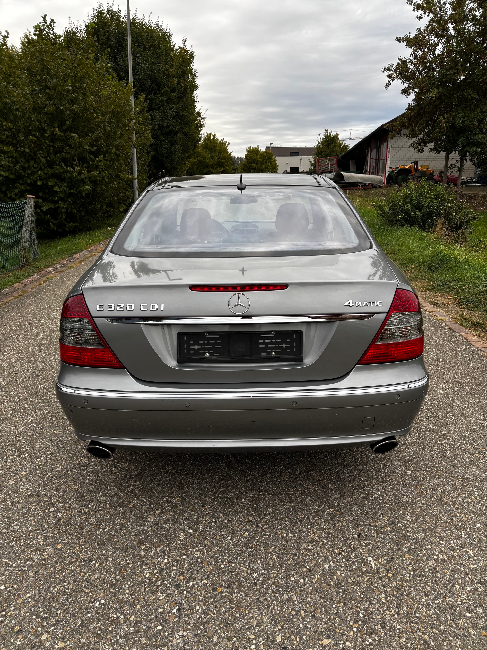 MERCEDES-BENZ E 320 CDI Avantgarde 4Matic Automatic-image-6