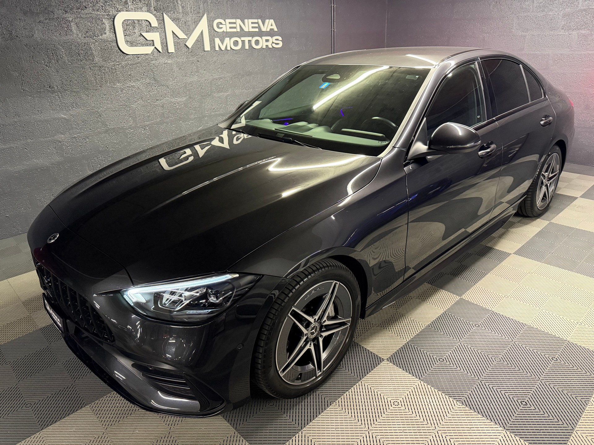 MERCEDES-BENZ C 300 AMG Line-image-0