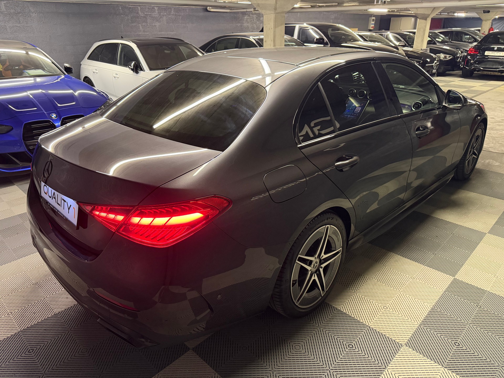 MERCEDES-BENZ C 300 AMG Line-image-3