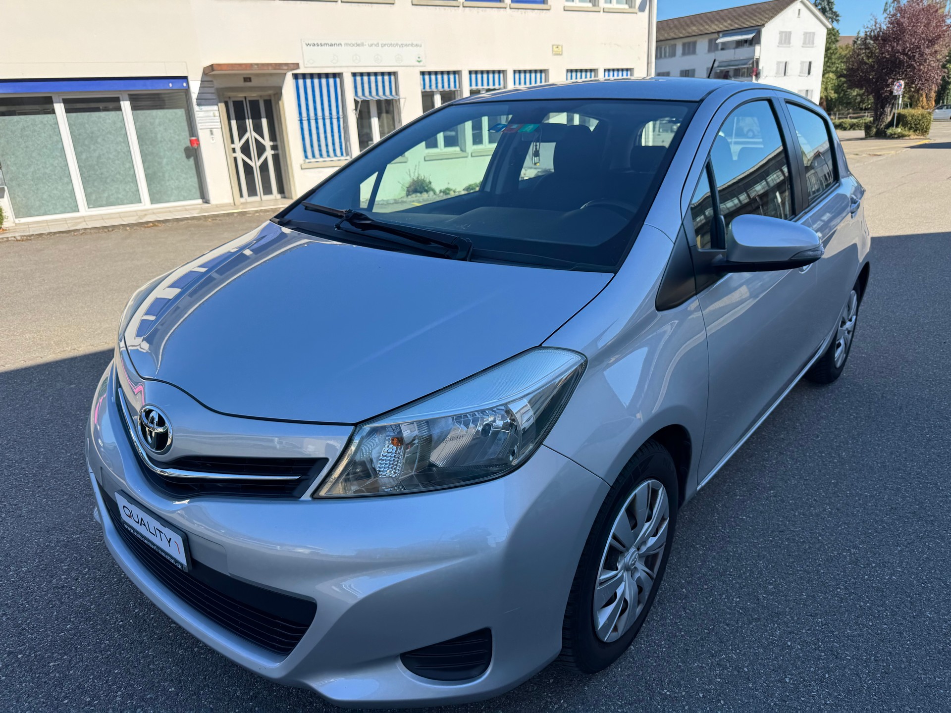TOYOTA Yaris 1.33 Sol-image-8
