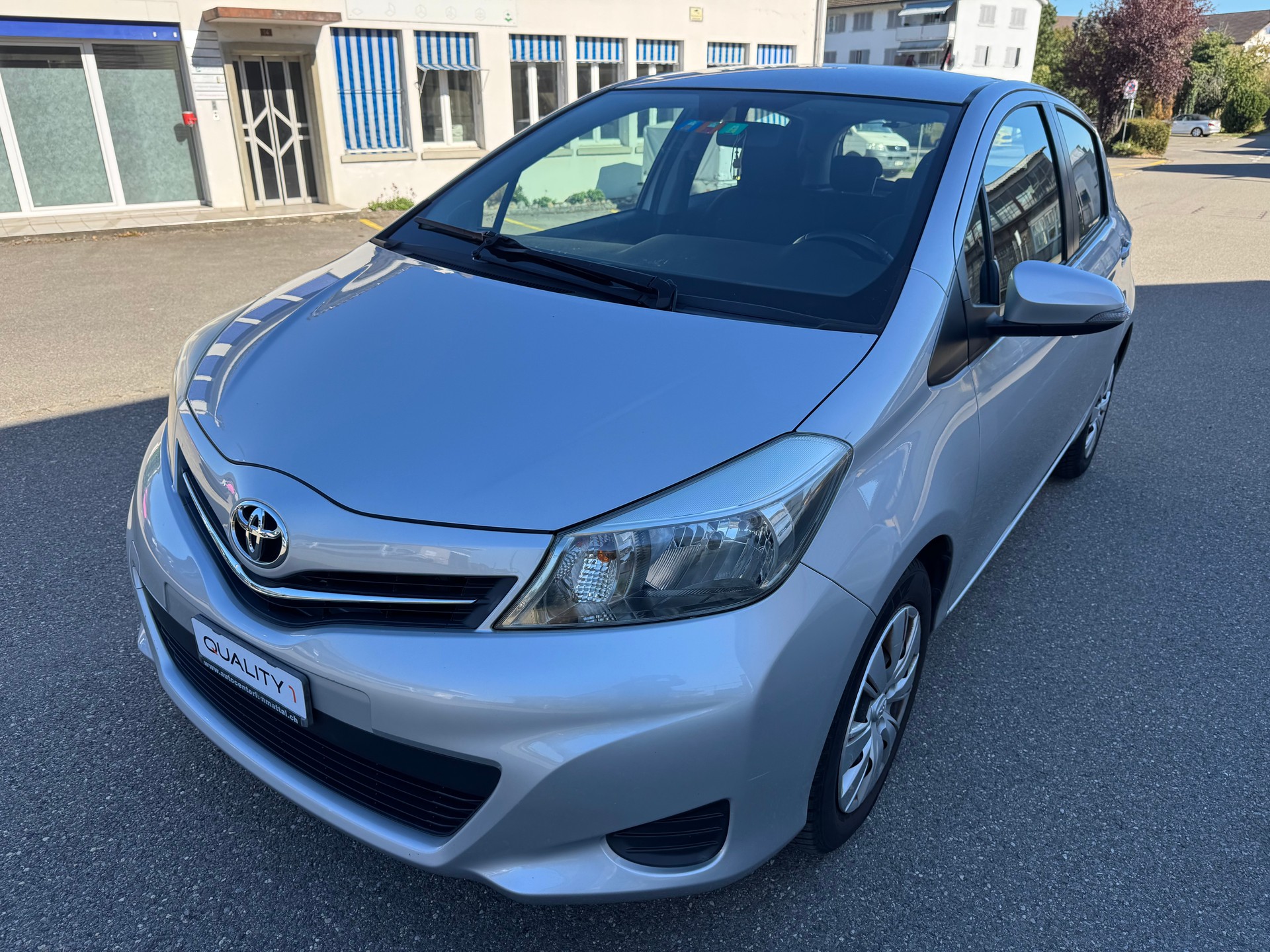 TOYOTA Yaris 1.33 Sol-image-0