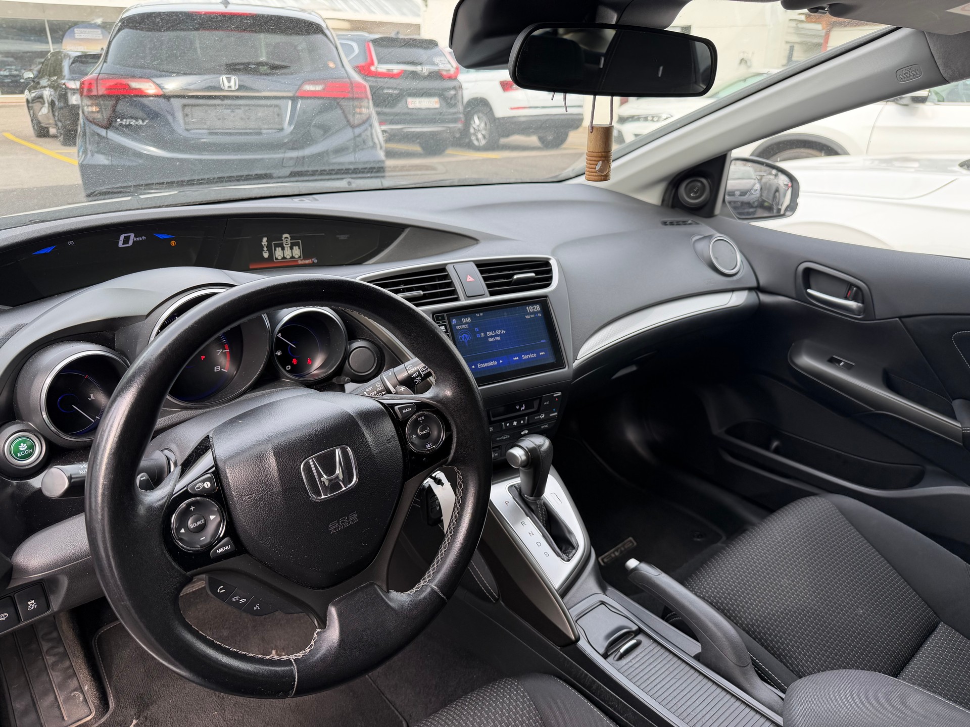 HONDA Civic 1.8 i-VTEC Lifestyle Tourer Automatic-image-9