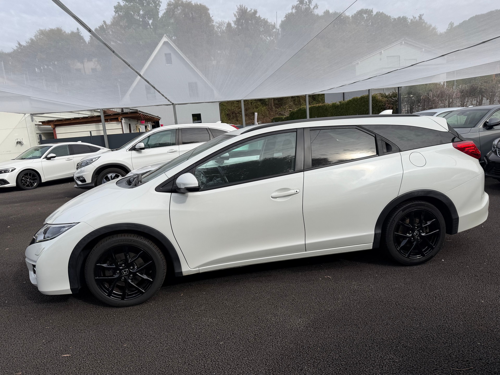 HONDA Civic 1.8 i-VTEC Lifestyle Tourer Automatic-image-1
