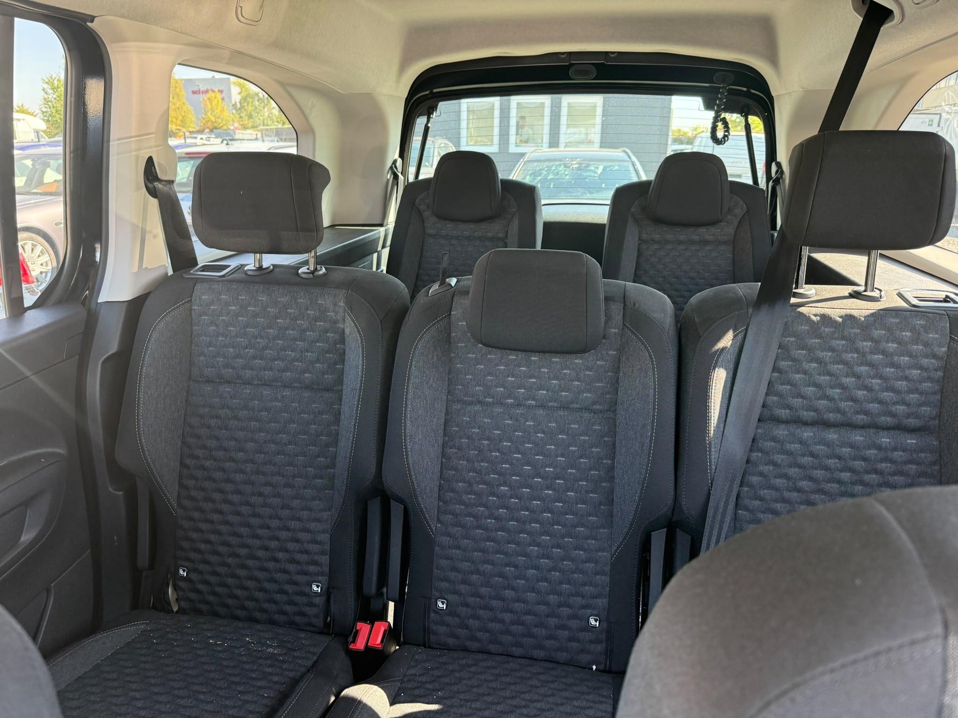 PEUGEOT Rifter Long 1.5 BlueHDi 130 GT-image-13