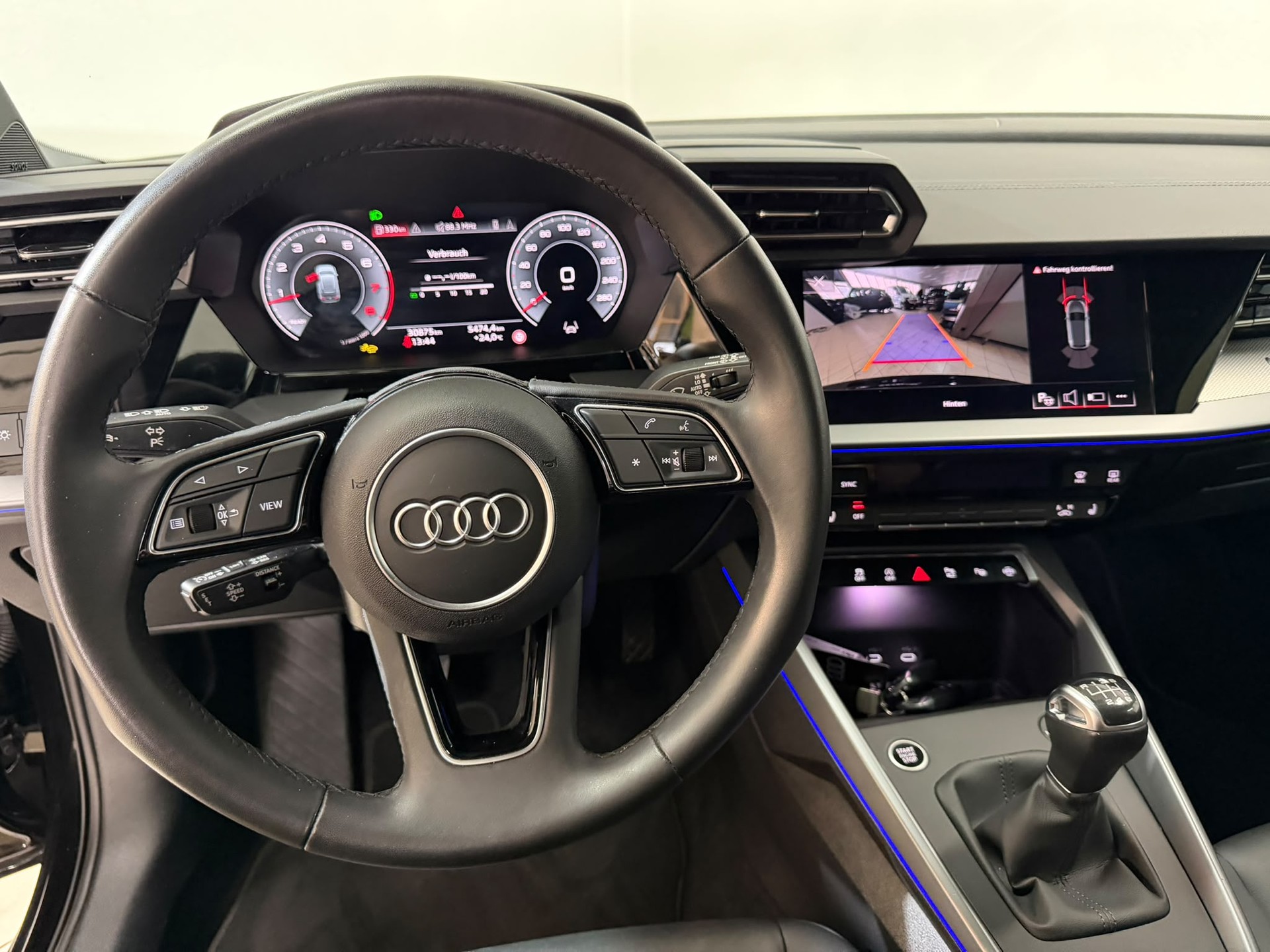 AUDI A3 Sportback 35 TFSI advanced Attraction-image-8