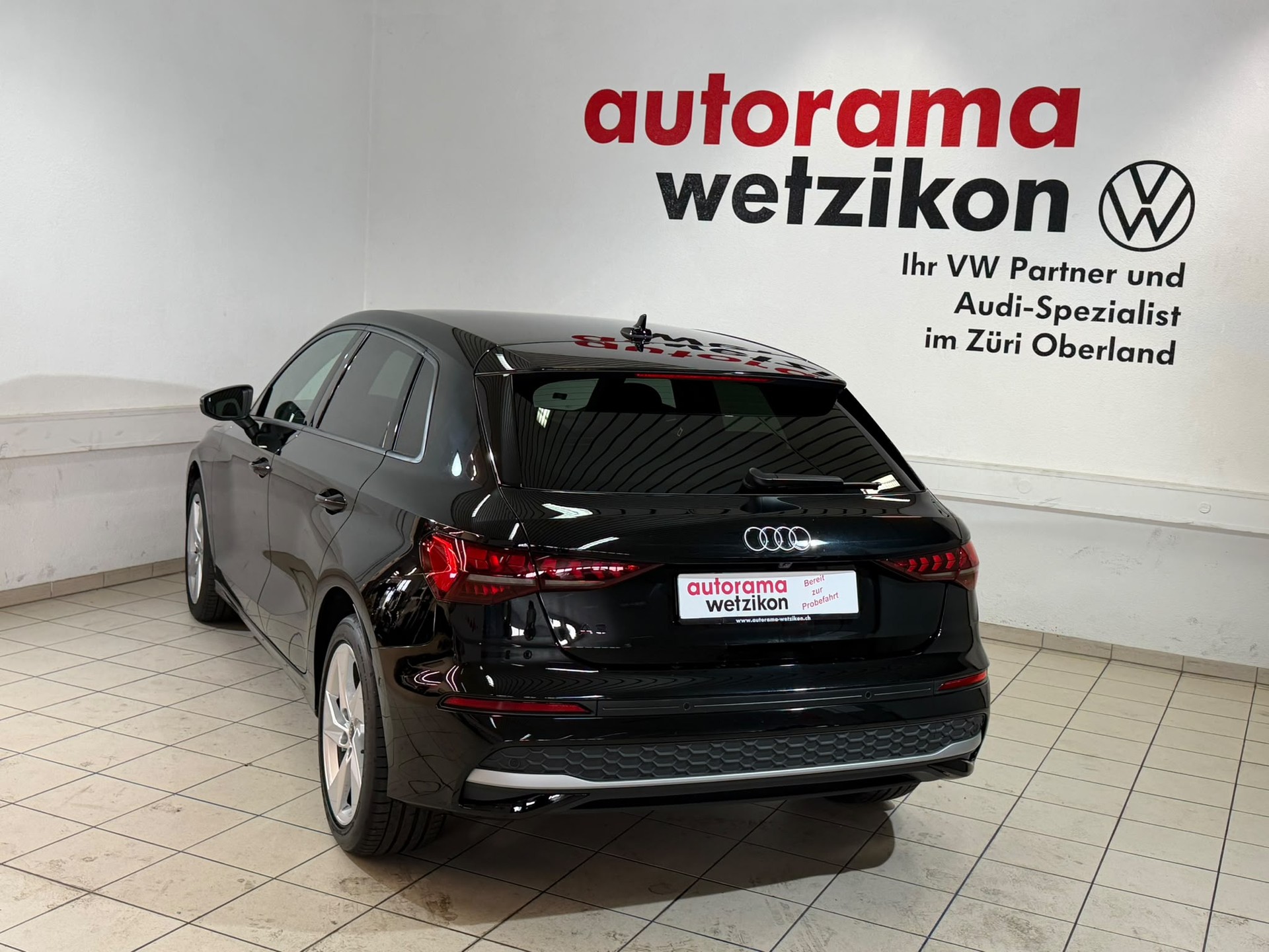 AUDI A3 Sportback 35 TFSI advanced Attraction-image-3