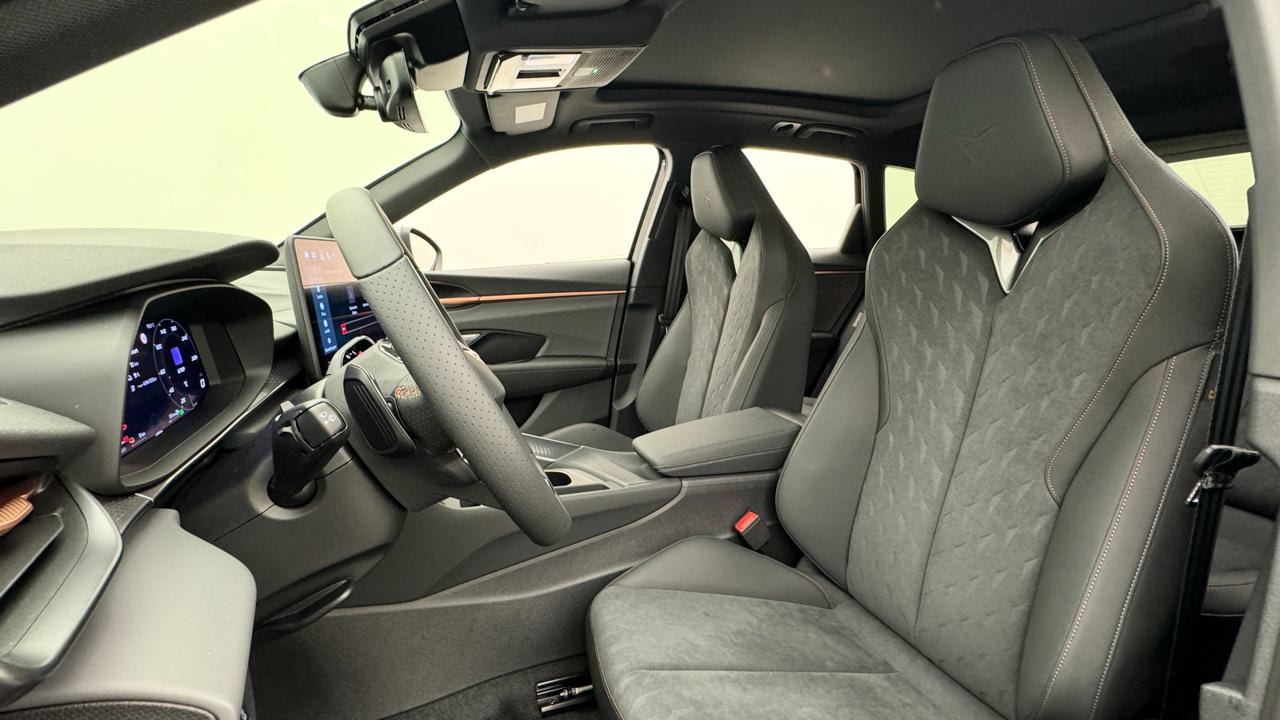 CUPRA Terramar 1.5 eHybrid DSG VZ-image-4