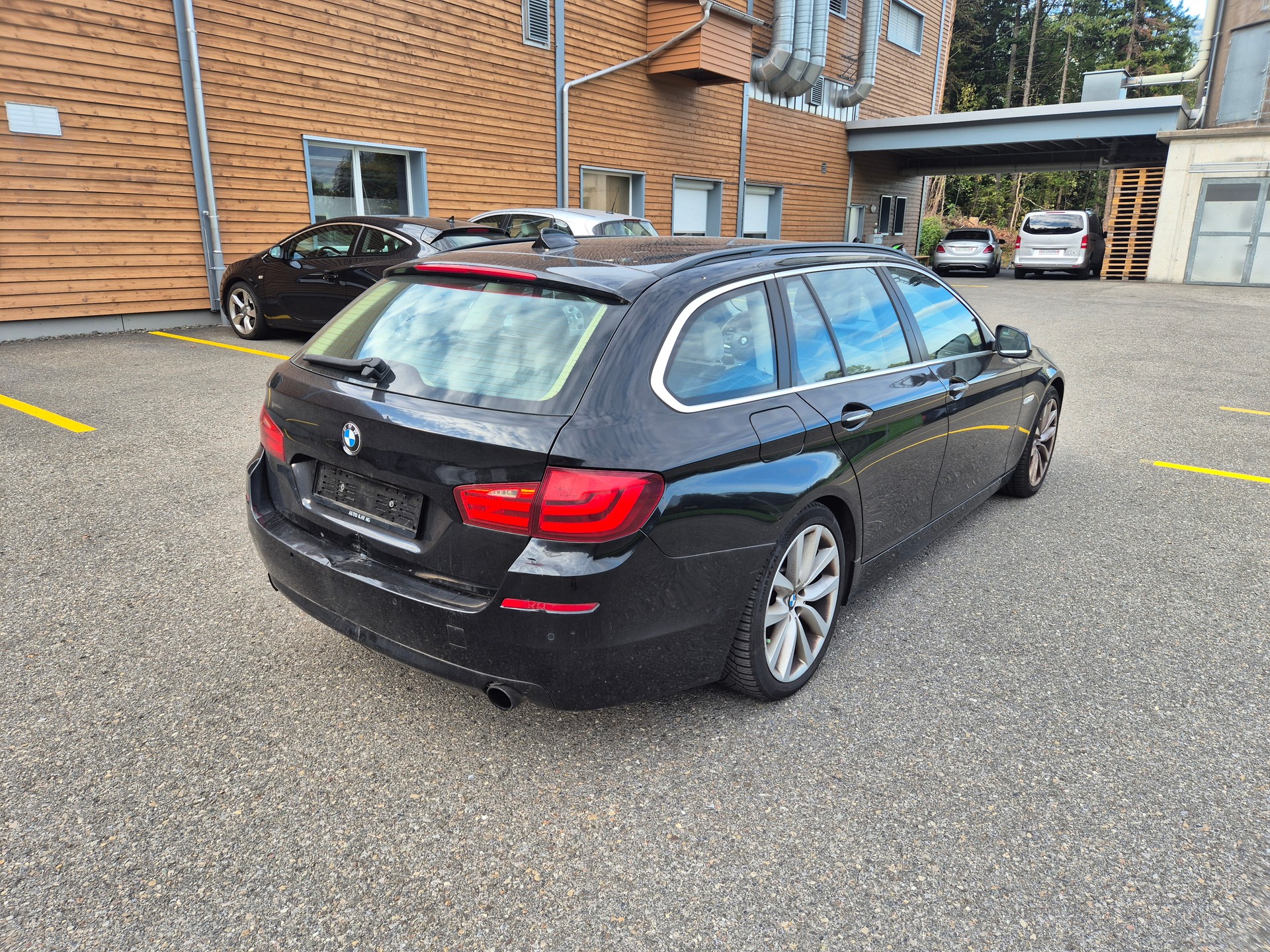 BMW 535i Touring Steptronic-image-3