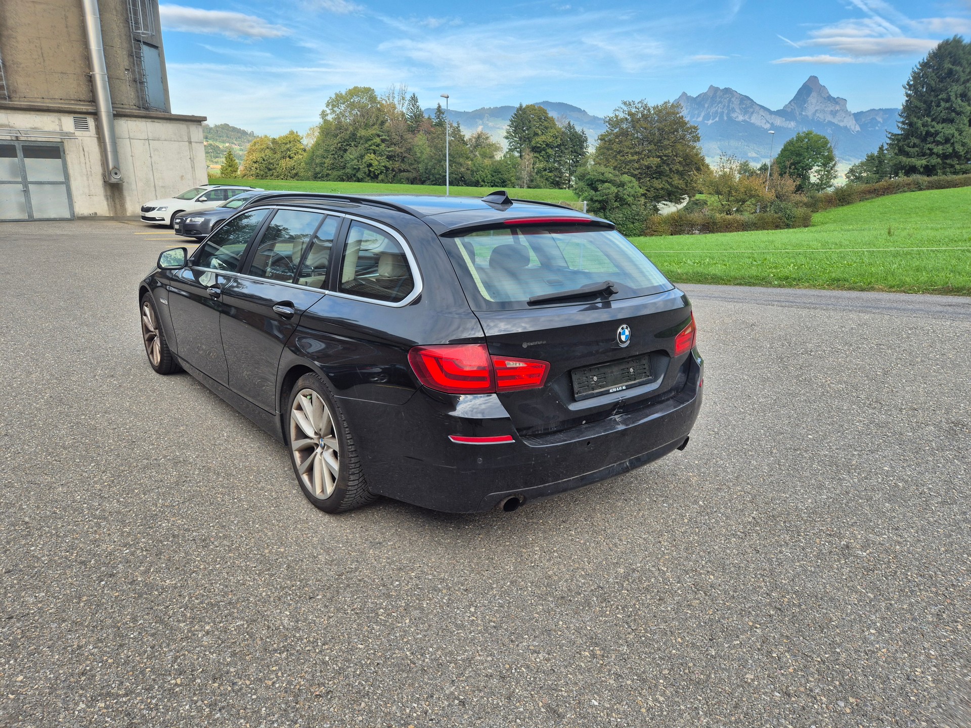 BMW 535i Touring Steptronic-image-2