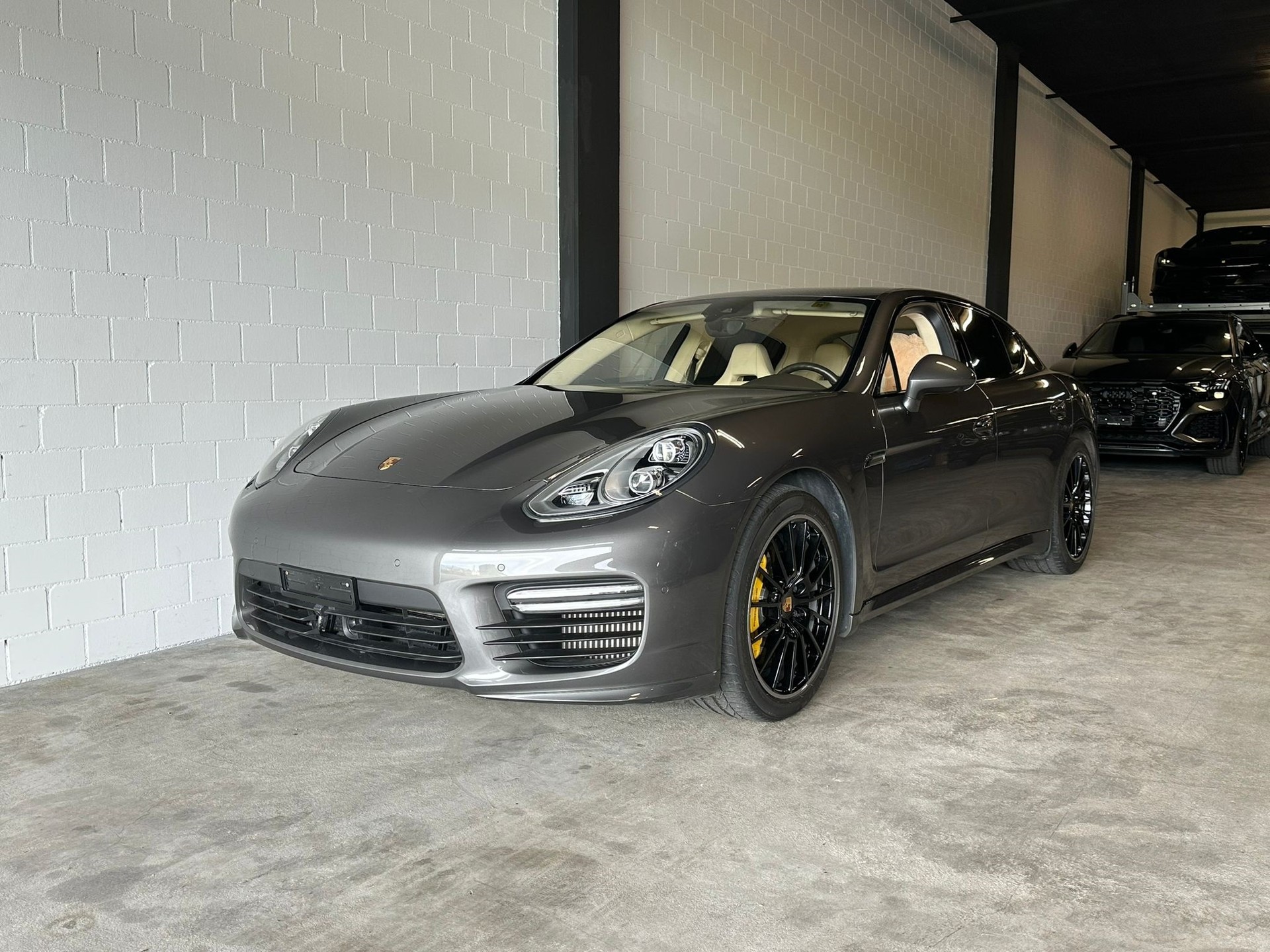 PORSCHE Panamera Turbo S 4.8 PDK (Facelift) Traumausstattung-showroom-element-1
