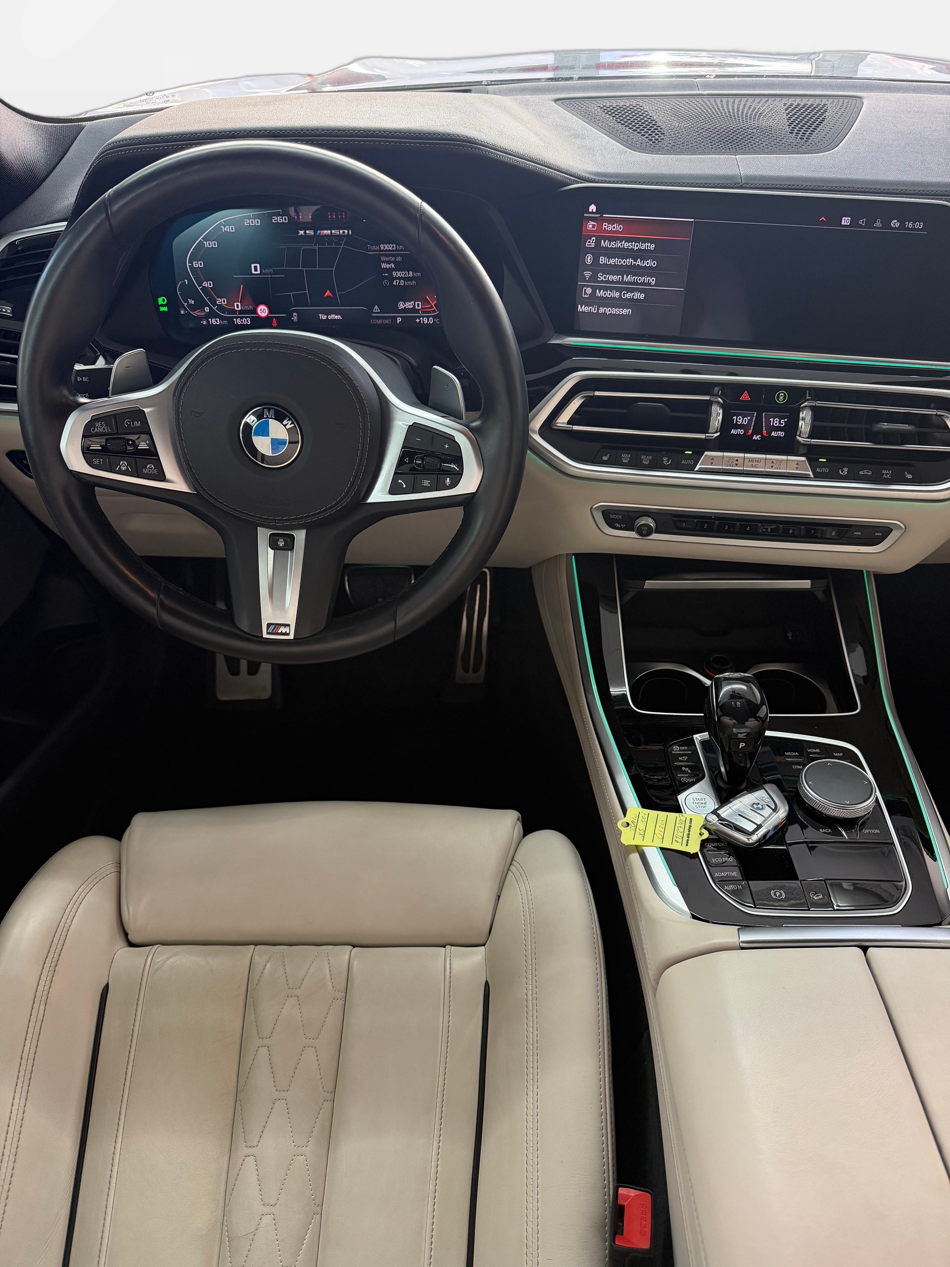 BMW X5 xDrive M50i Steptronic-image-9