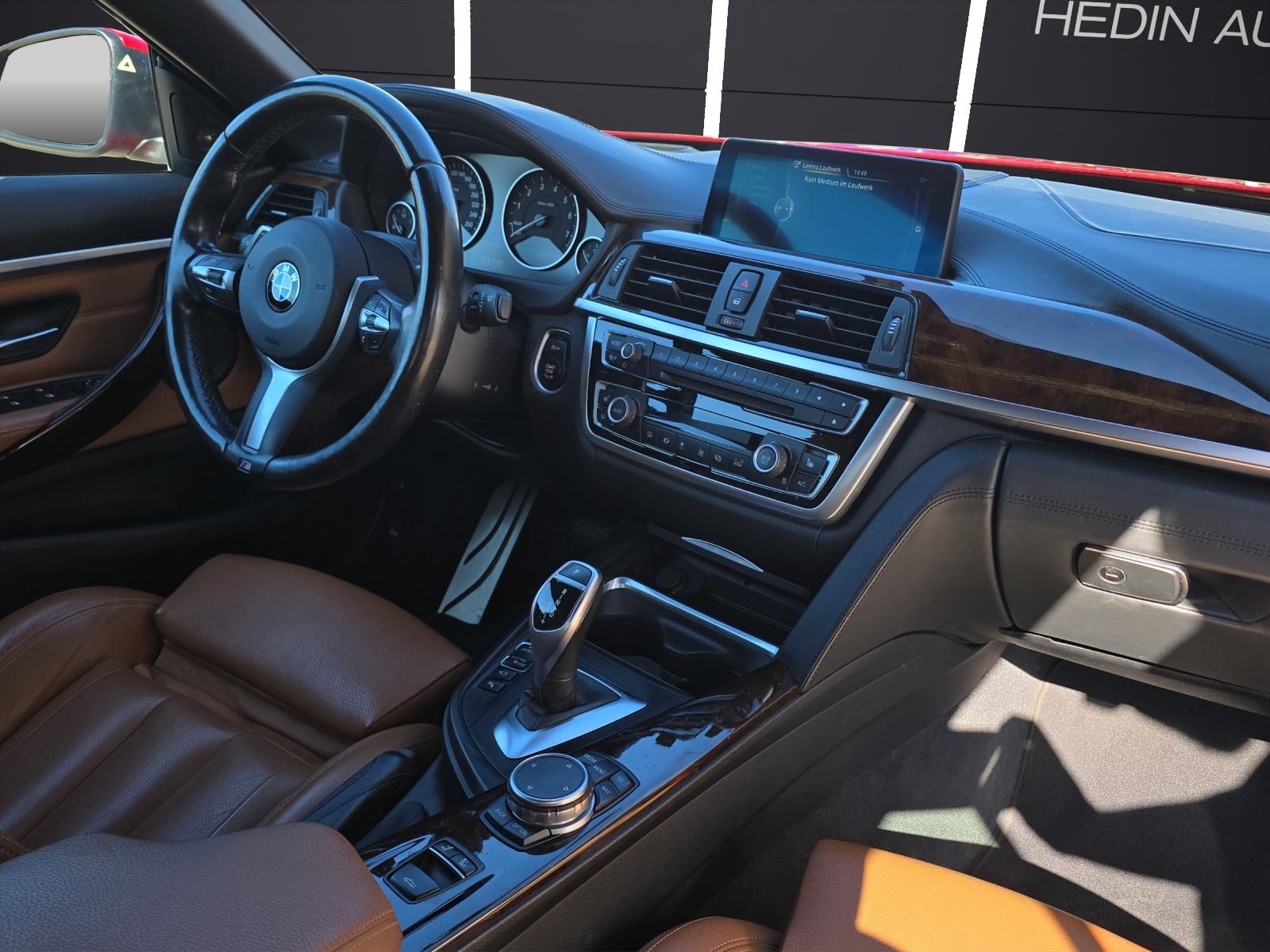 BMW 435i xDrive Cabrio-image-10
