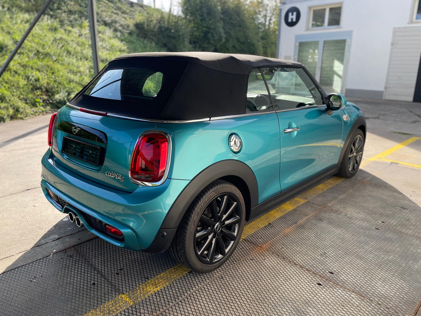 MINI Cooper S Cabriolet-image-5