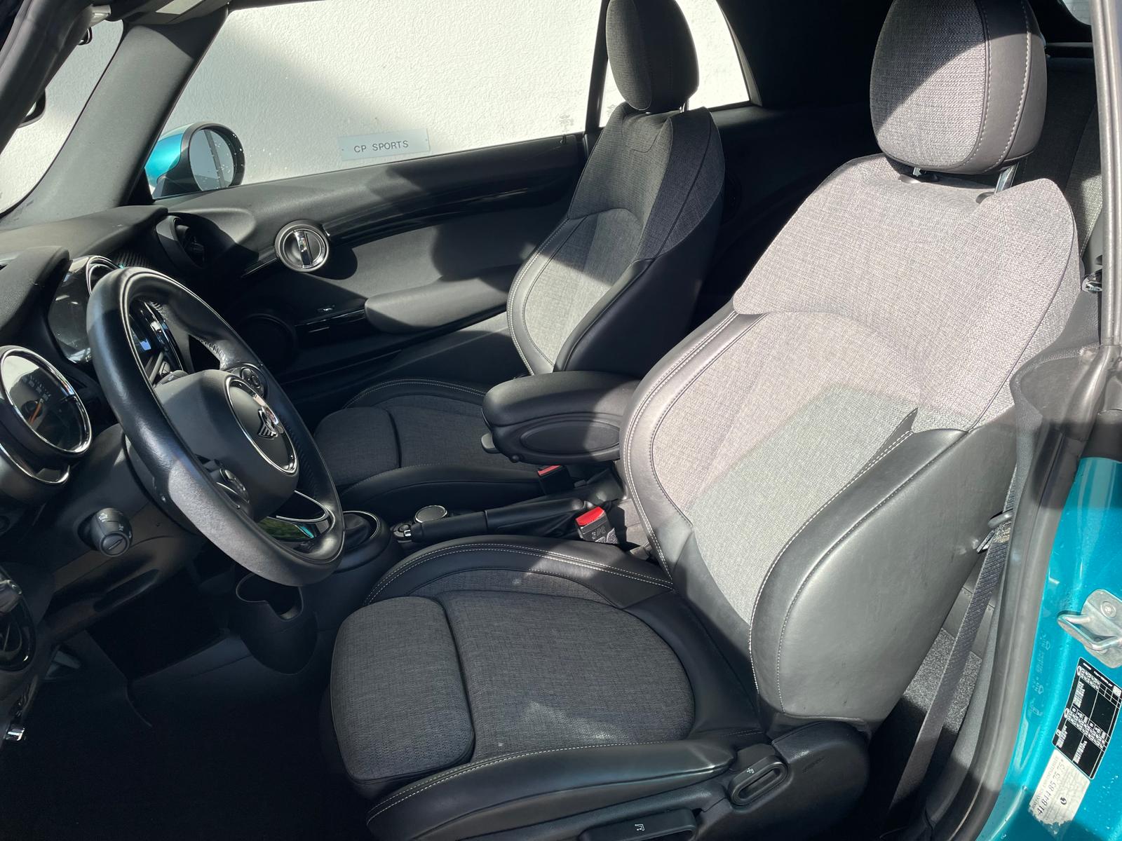 MINI Cooper S Cabriolet-image-10