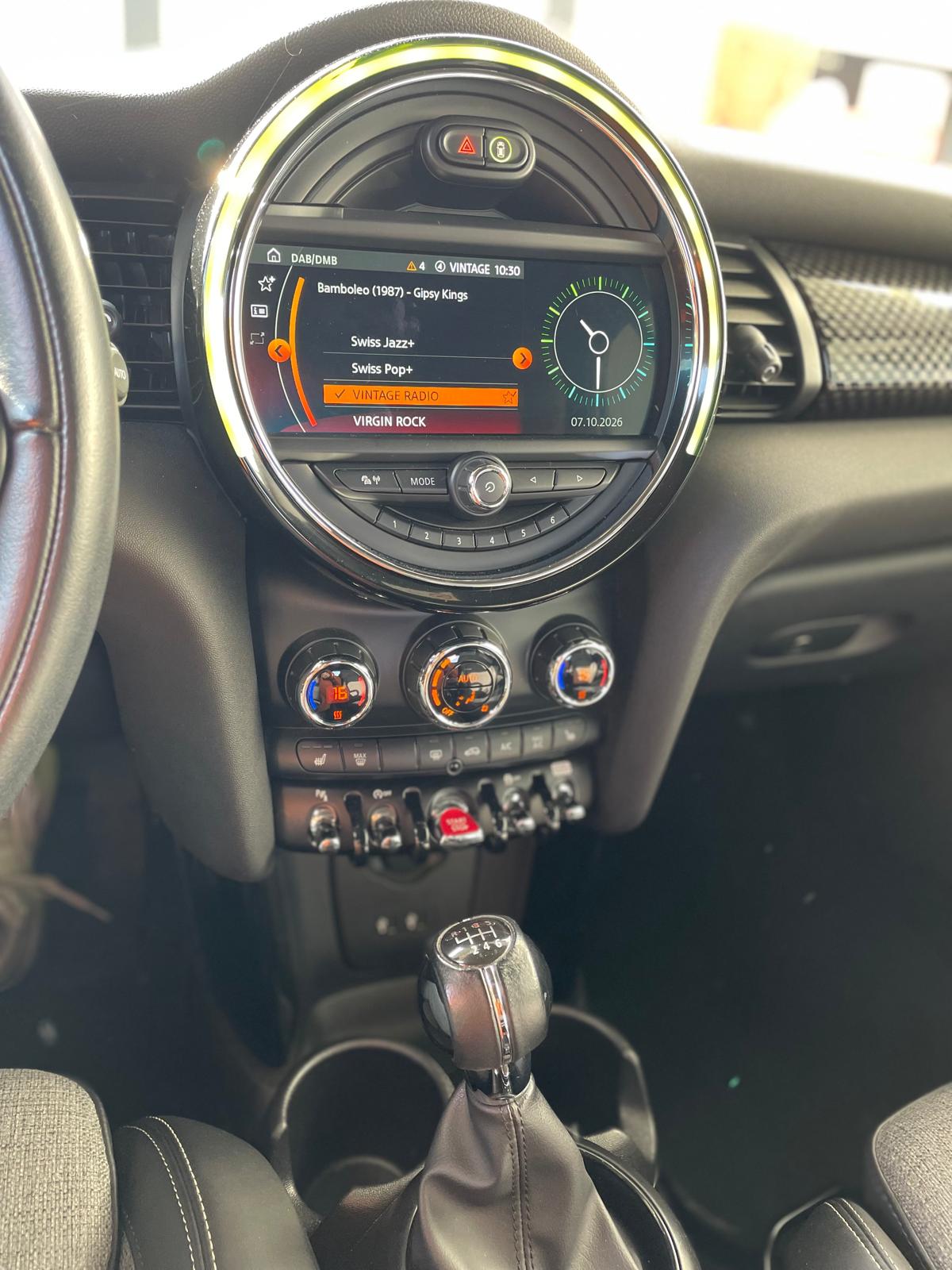 MINI Cooper S Cabriolet-image-13
