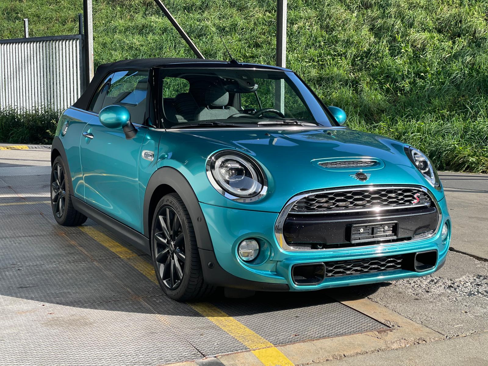 MINI Cooper S Cabriolet-image-0