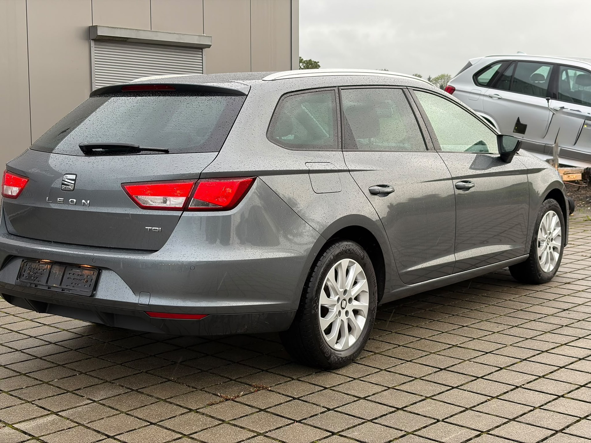SEAT Leon ST 2.0 TDI Style DSG-image-8