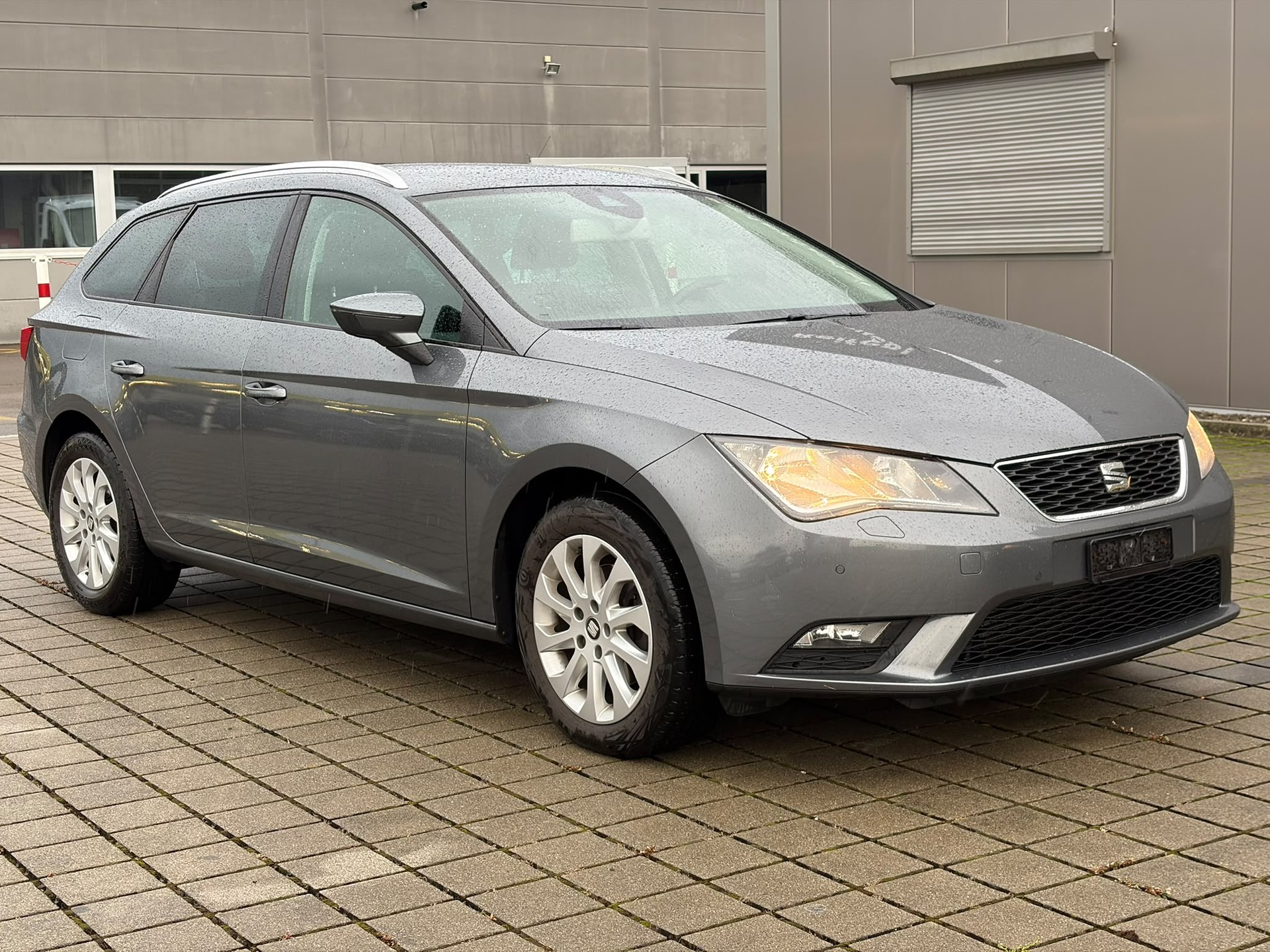 SEAT Leon ST 2.0 TDI Style DSG-image-2