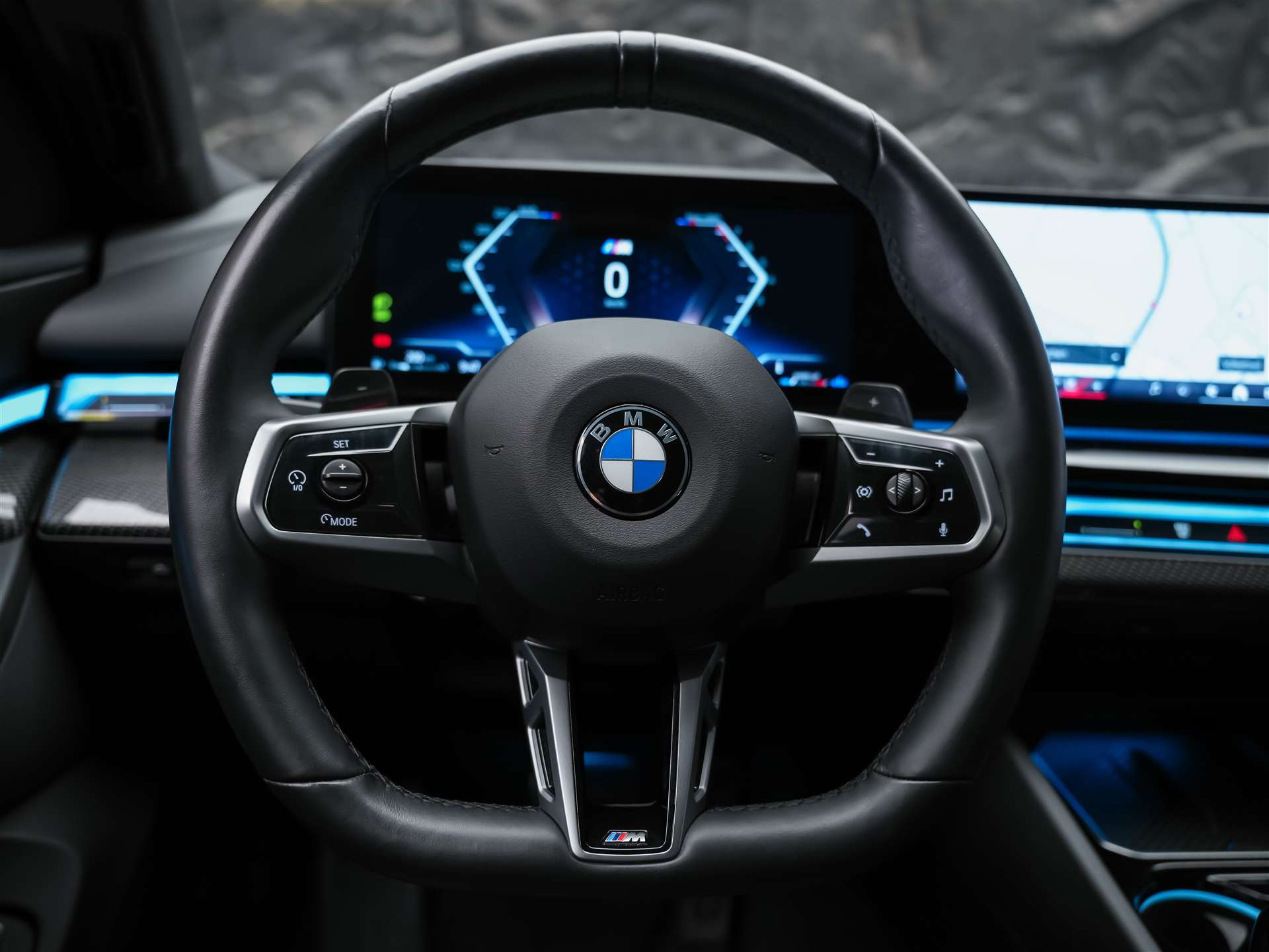 BMW 520i 48V M Sport Steptronic *ICONIC GLOW*Werksgarantie*21" Felgen*Sitzlüftung*-image-29