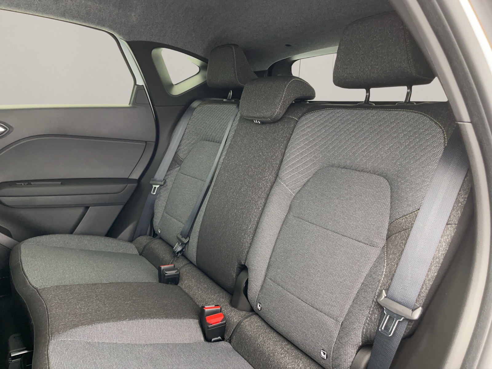 RENAULT Captur 1.3 TCe 140 techno EDC-image-16