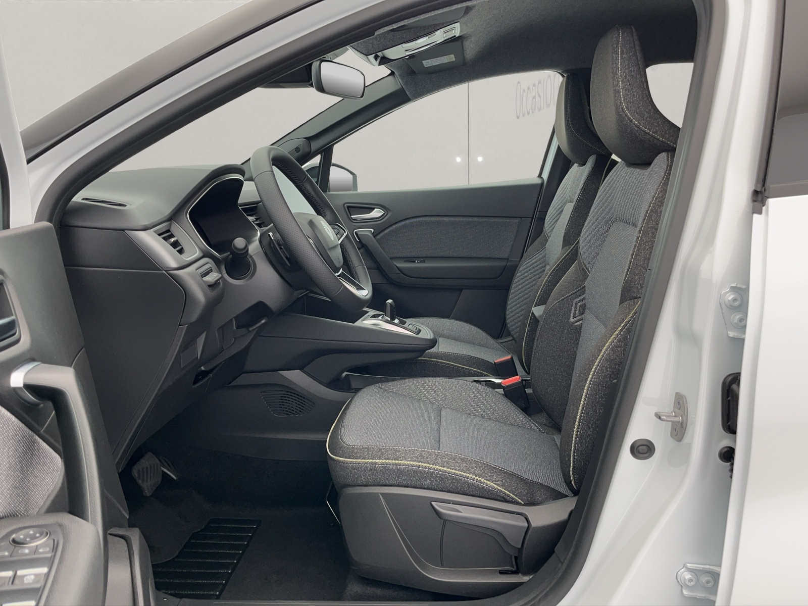 RENAULT Captur 1.3 TCe 140 techno EDC-image-7