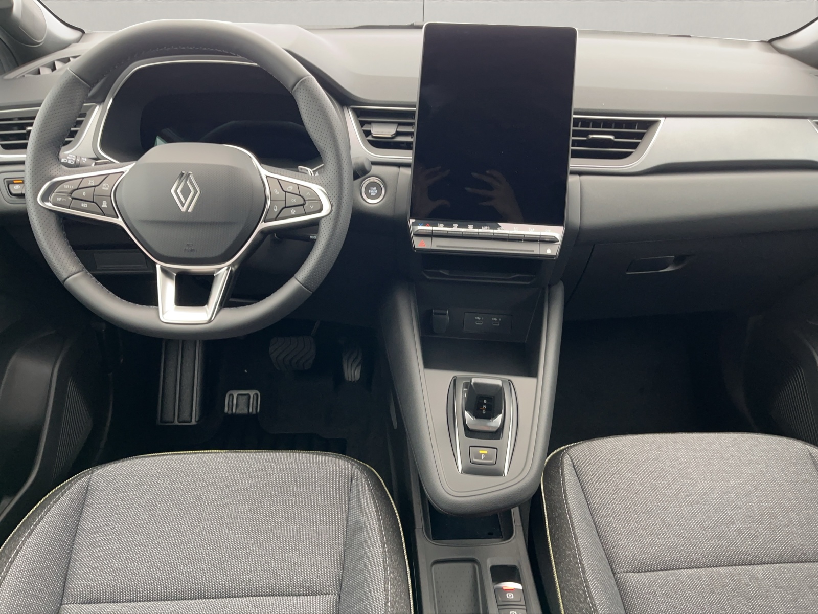 RENAULT Captur 1.3 TCe 140 techno EDC-image-8